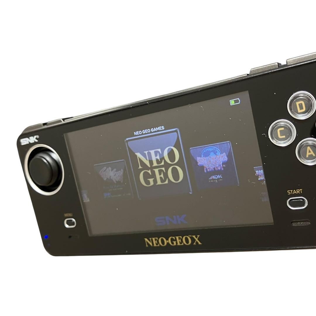 SNK NEO GEO X GOLD Console w/ Game Card Dock 62iqzdkc