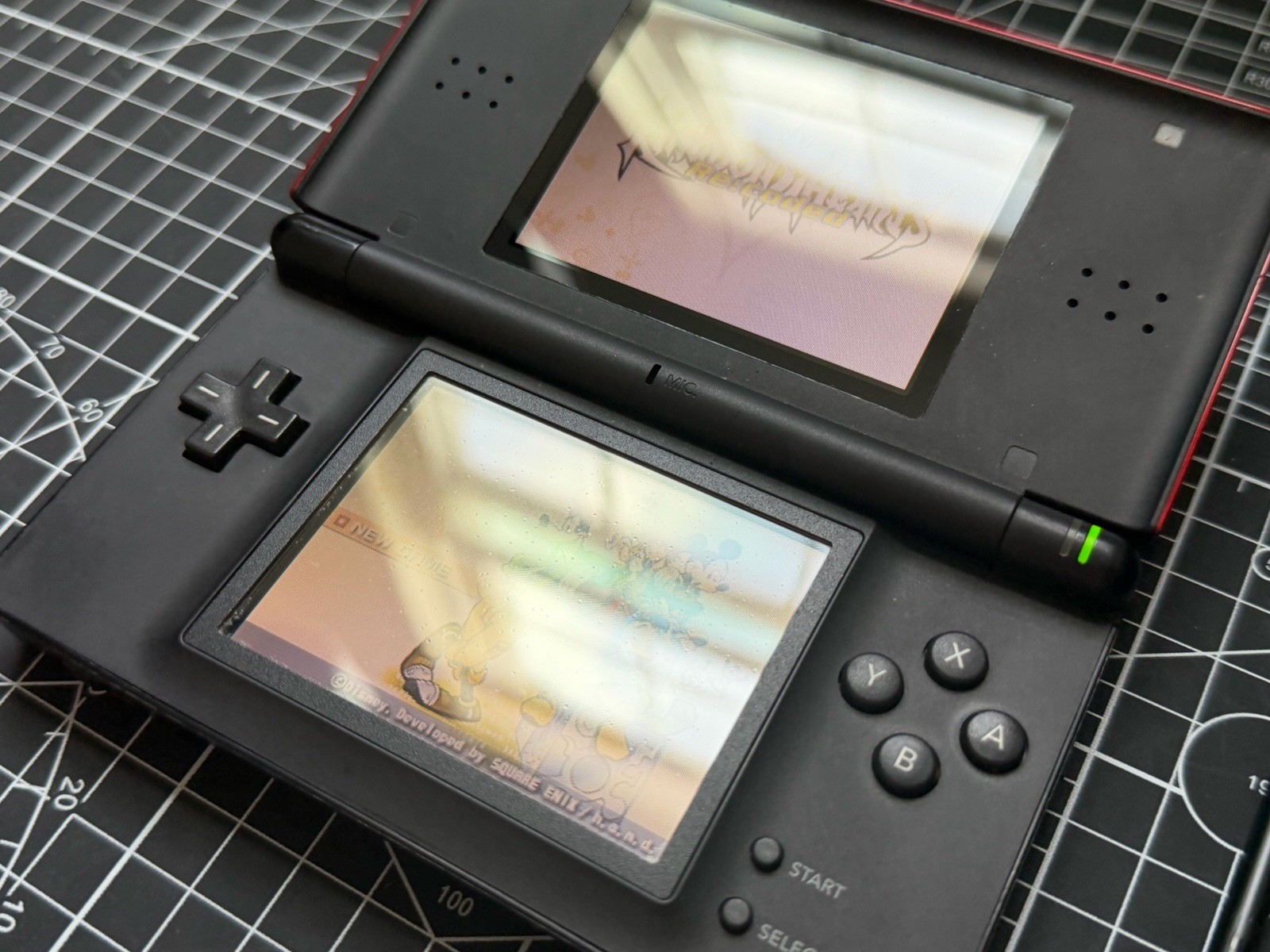 Nintendo DS Lite Used OEM Red W/ R4 & 2GB SD – 100% Tested Region Free