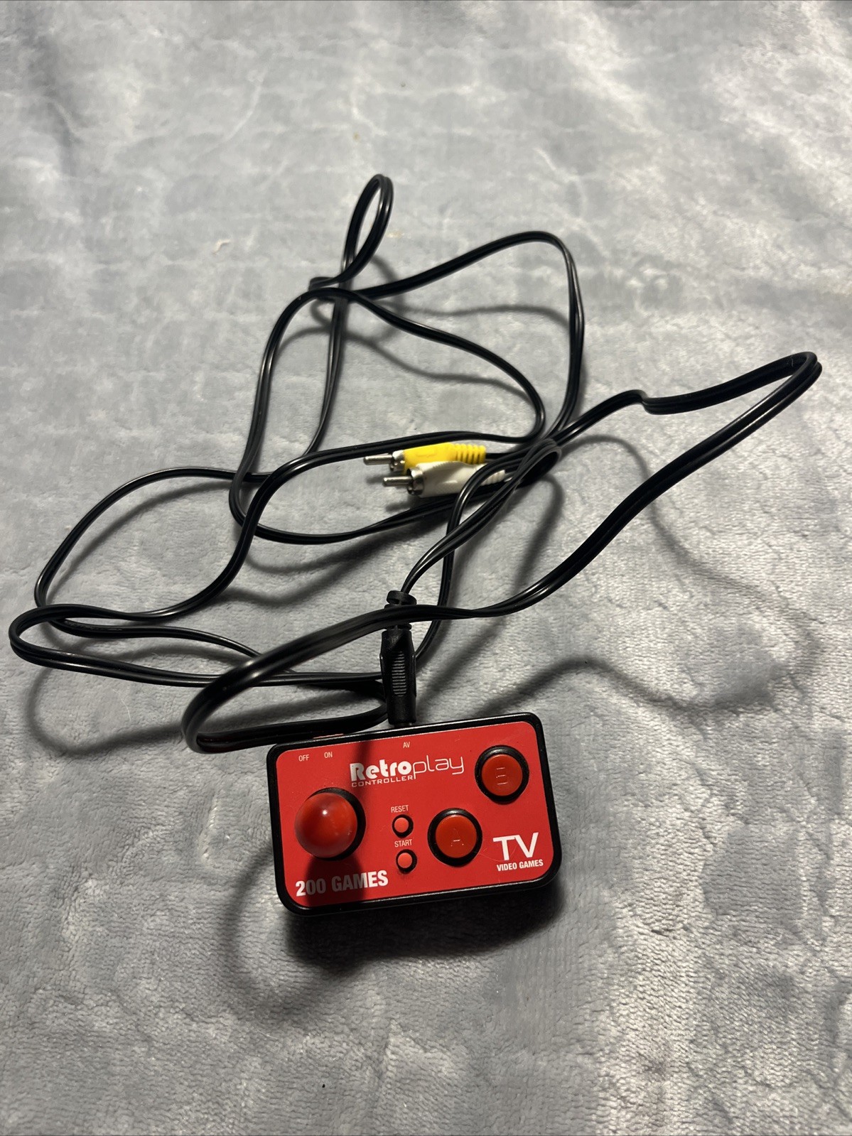Retro Play Controller 200 Built-in Video Games Plug N Play