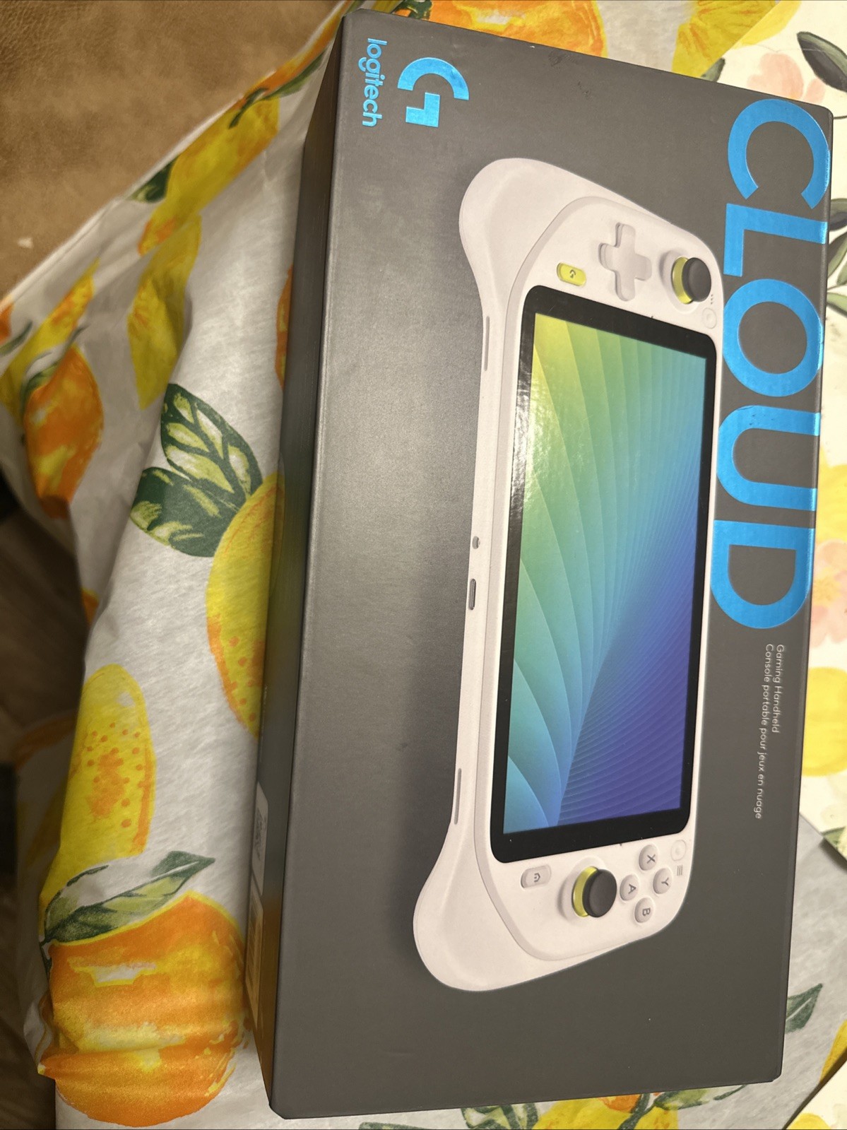 Logitech G CLOUD 64GB Handheld Console – White