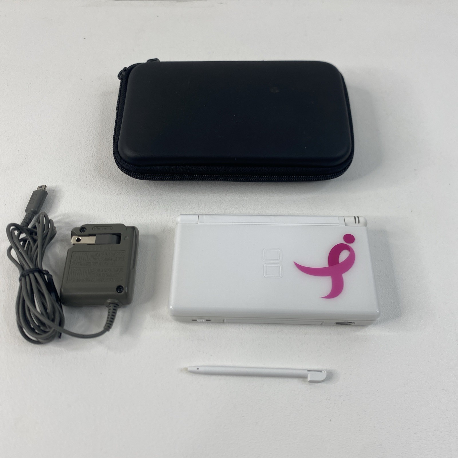Nintendo DS Lite – Pink Ribbon White Special Edition W/ Stylus Case & Charger