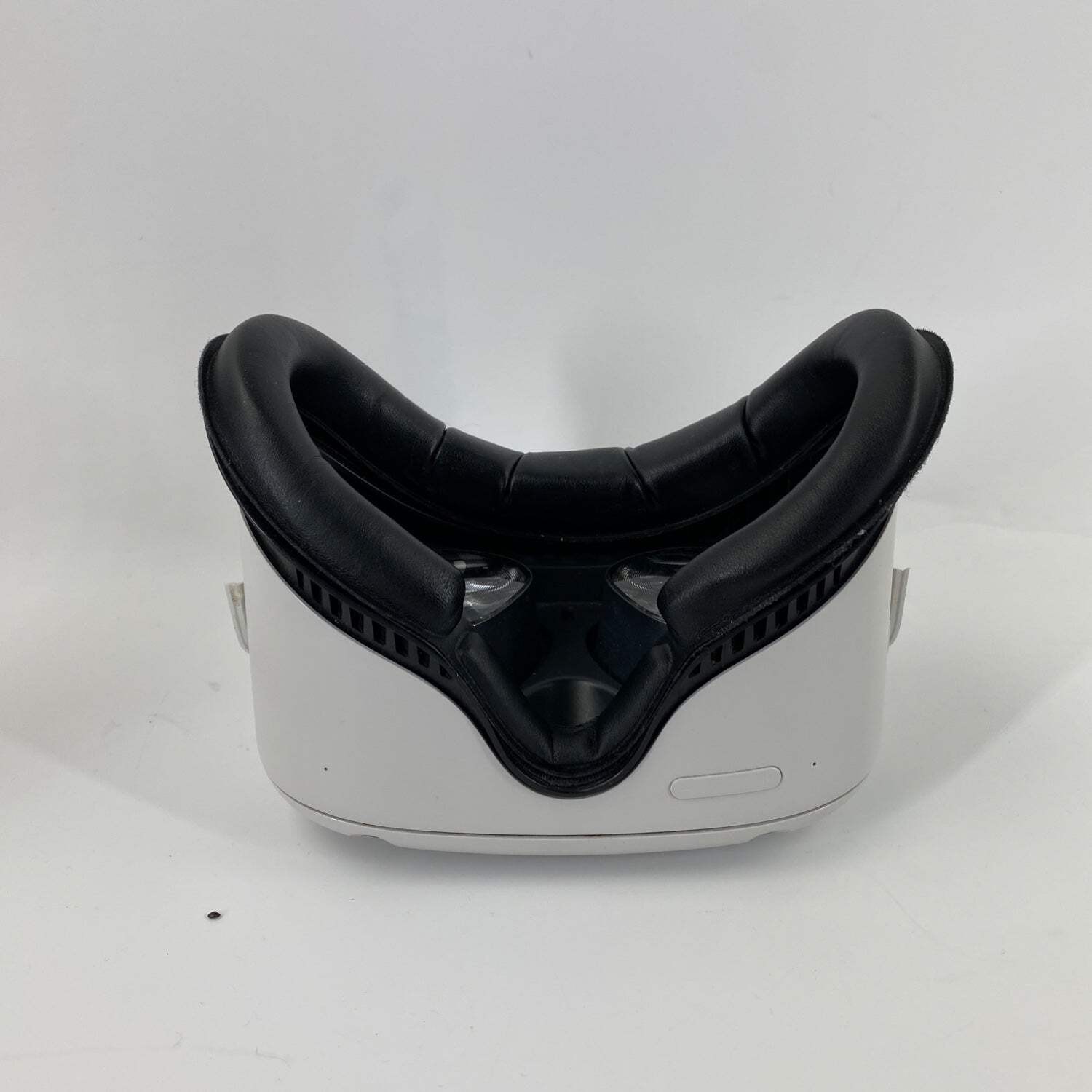 Broken Meta Quest 2 128GB Standalone All-in-One VR Headset KW49CM Broken Strap