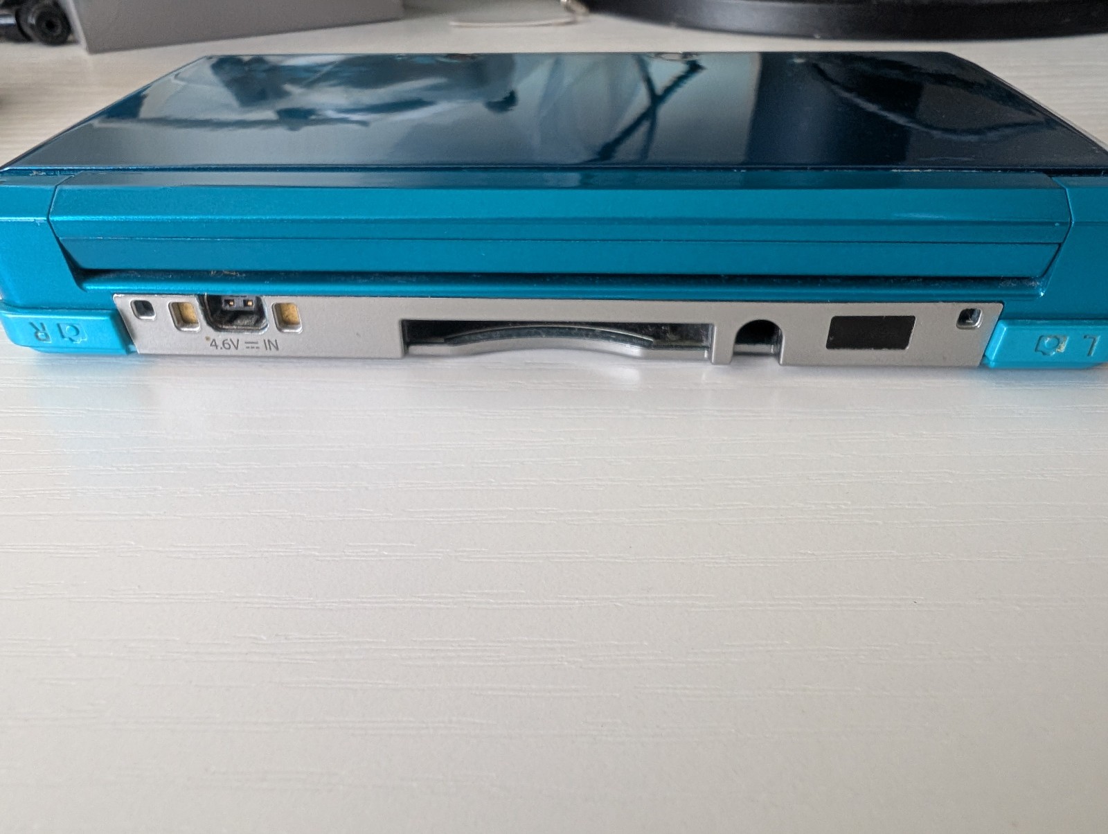 Nintendo 3DS Handheld Console Aqua Blue Region Free Console (No Stylus/Charger)