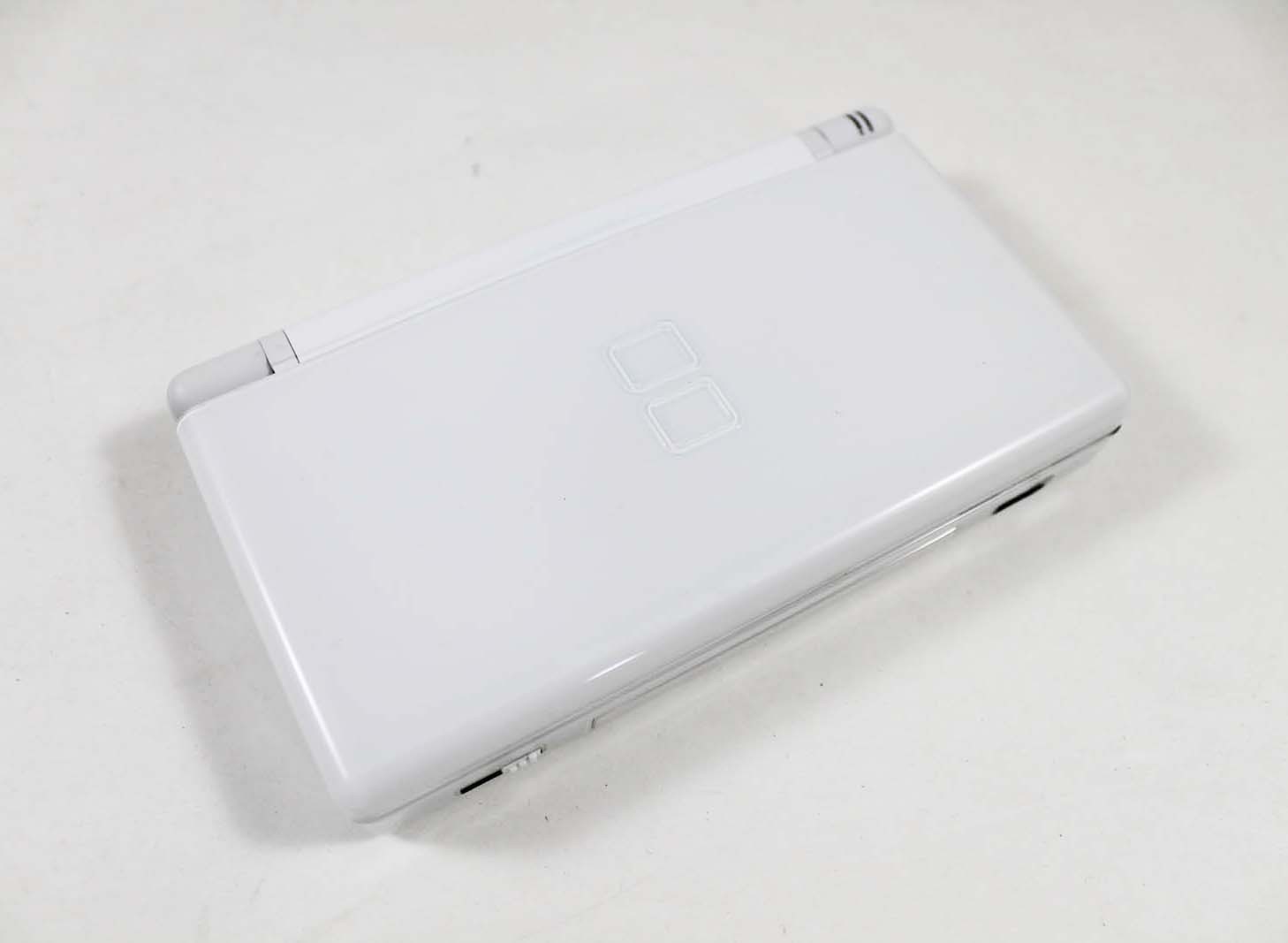 Nintendo DS Lite Polar White System – Discounted!