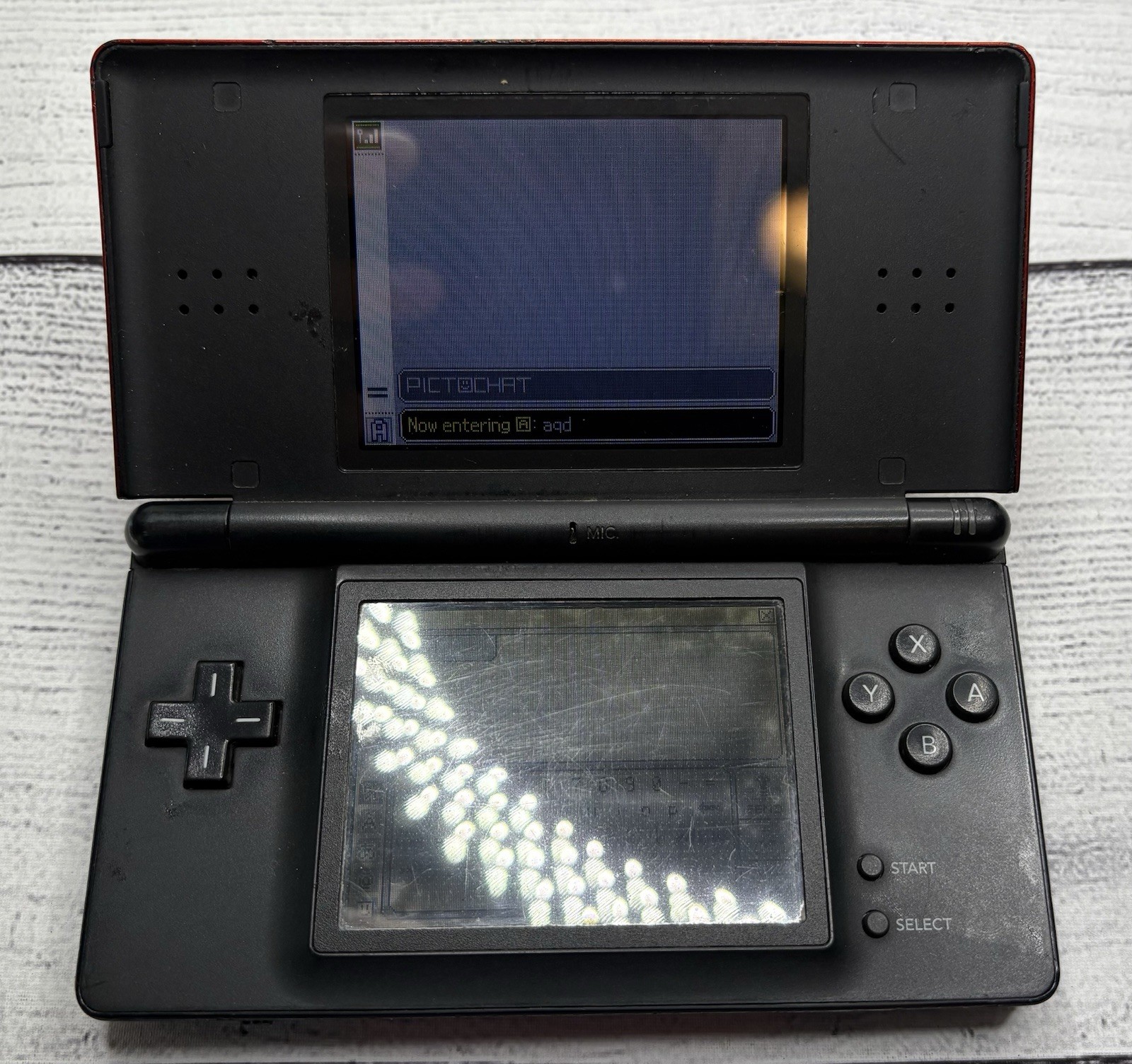 Nintendo DS Lite Crimson – Red/Black Crimson Bottom SCREEN ISSUE