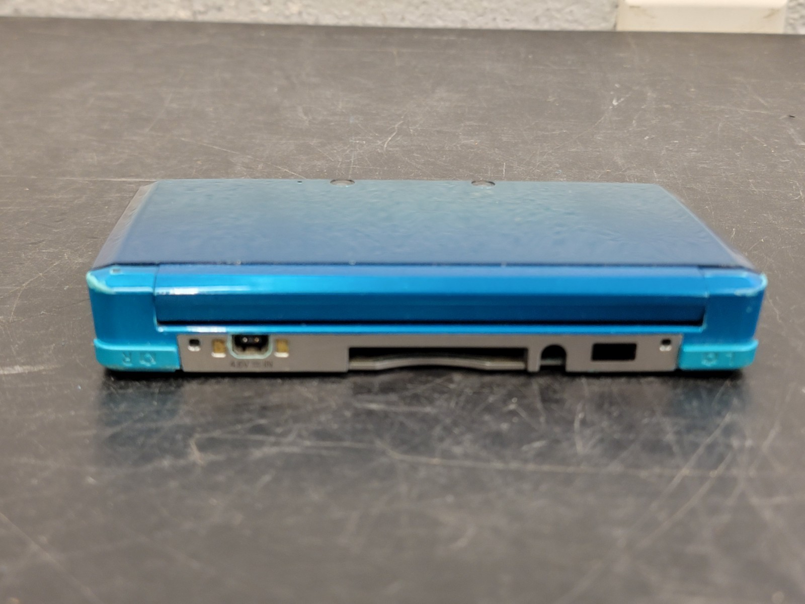 Nintendo 3DS Handheld System – Aqua Blue W/ Charger