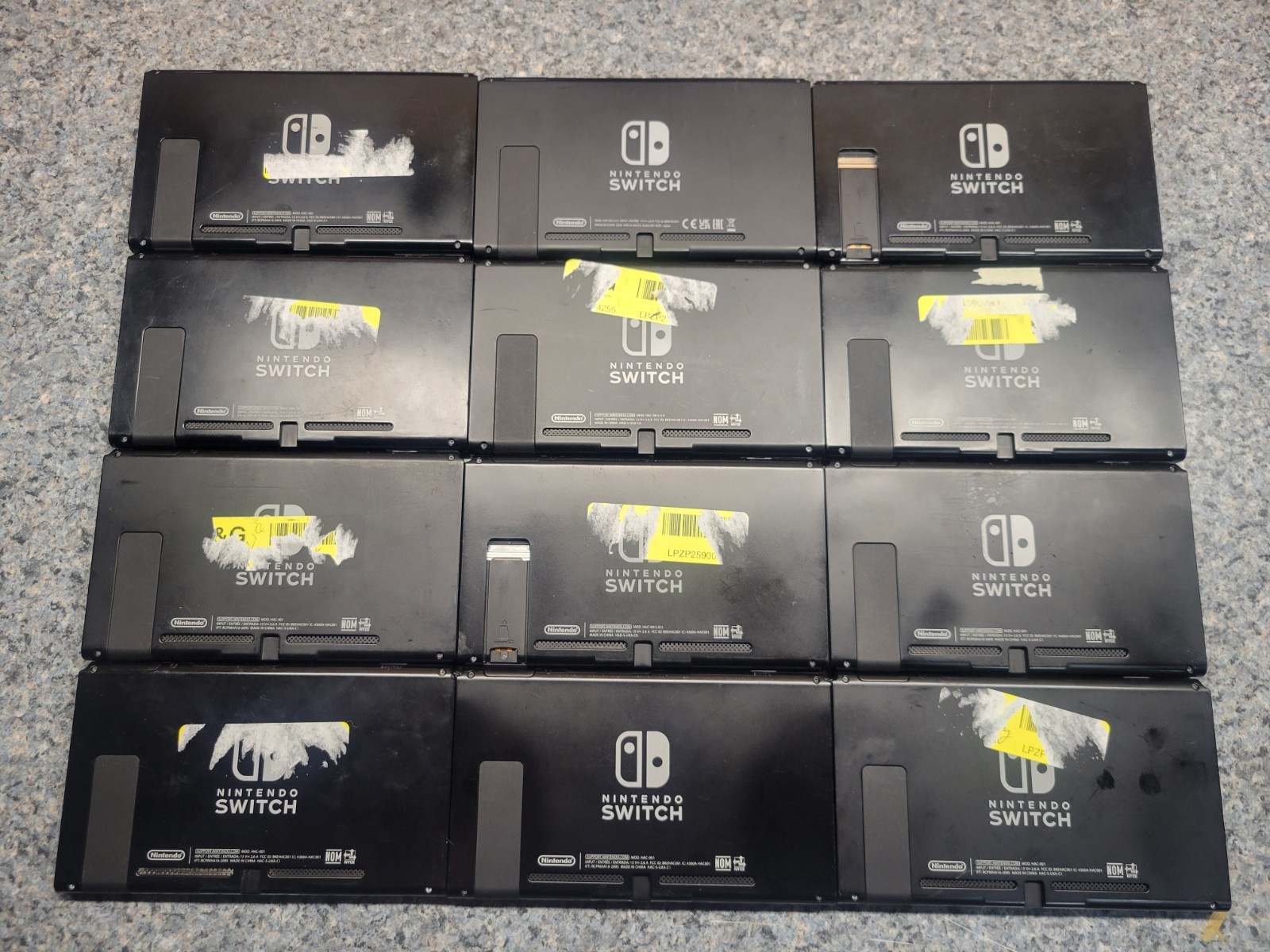 MIXED LOT – 50x Nintendo Switch Standards & LITE Handheld Consoles +JOYCONS READ