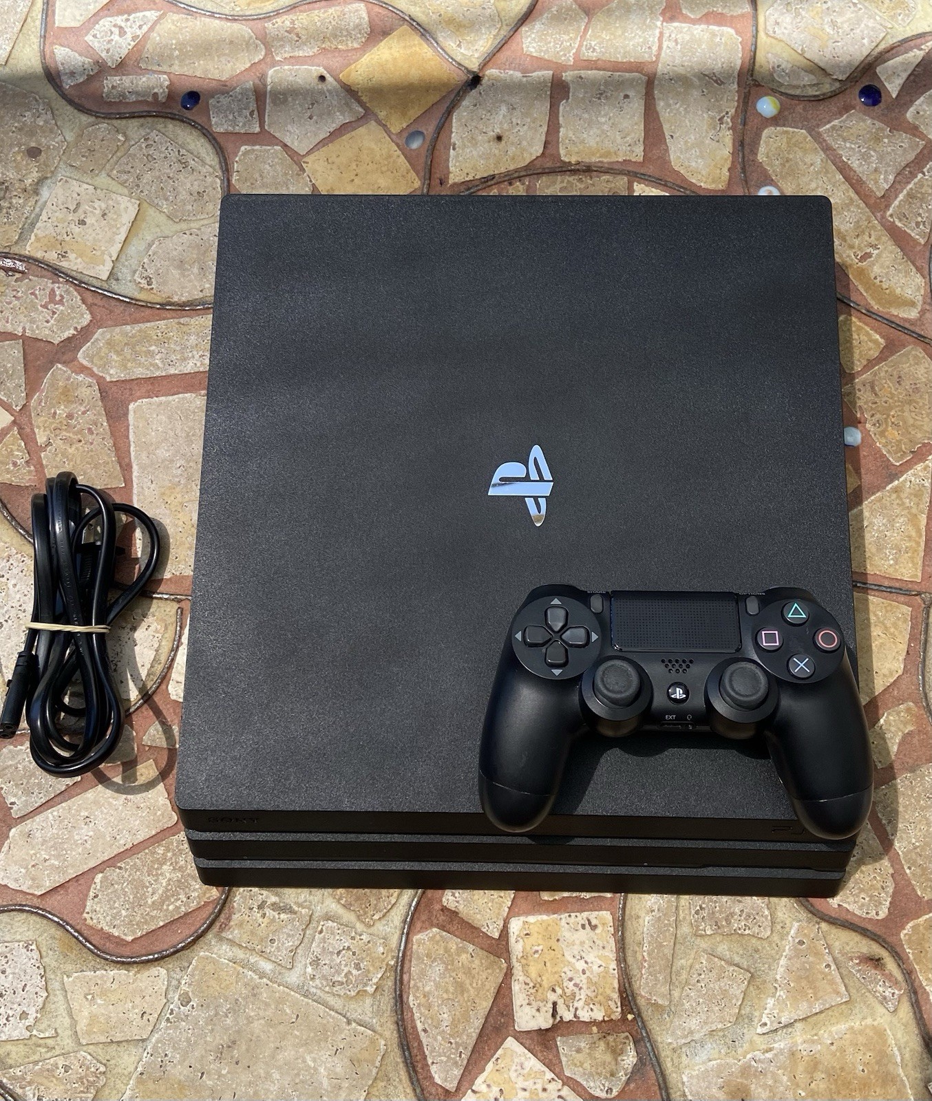 Sony PlayStation 4 Pro 1TB Jet Black Console Bundle Controller Tested Working