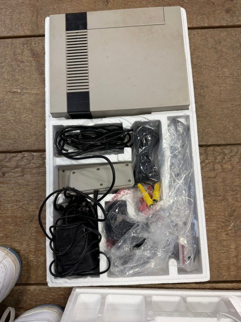 Nintendo NES Action Set Console W/ SMB3 – Complete – Tested – Authentic – Clean!