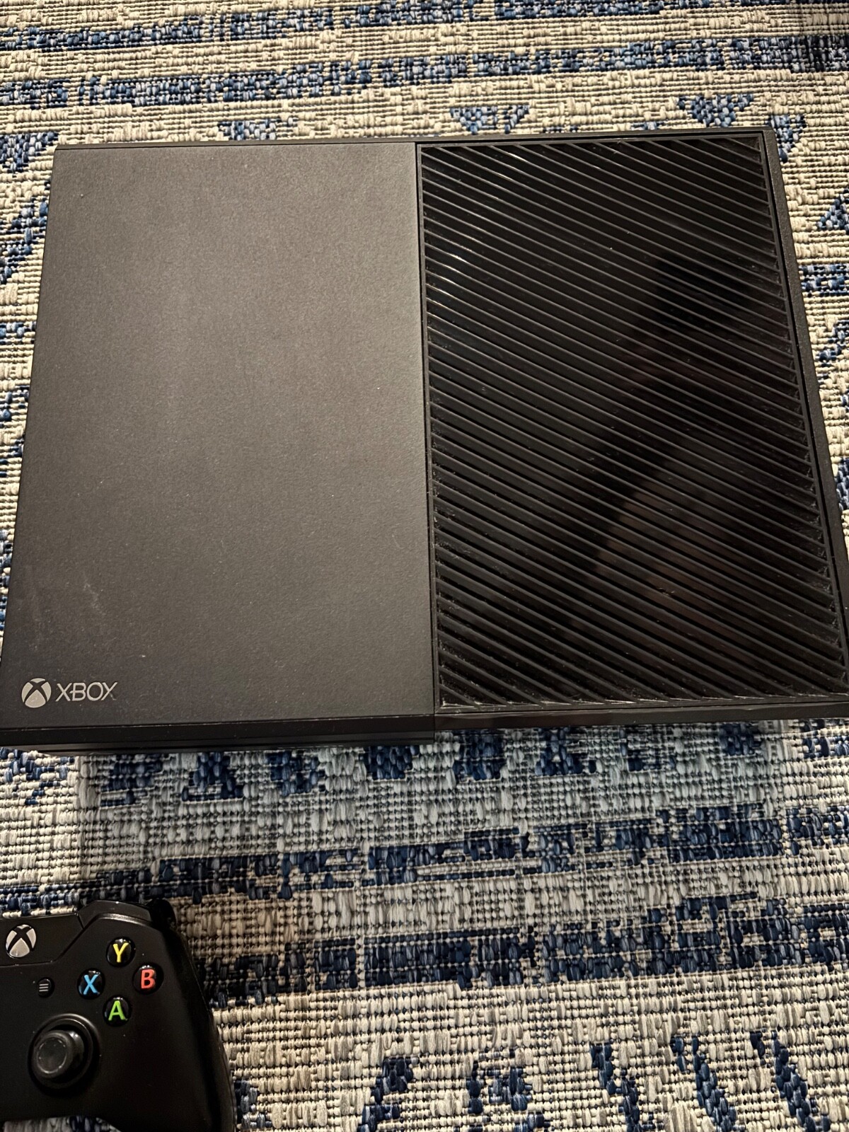 Microsoft Xbox One 1TB Console Gaming System W/ 4 games Black 1540