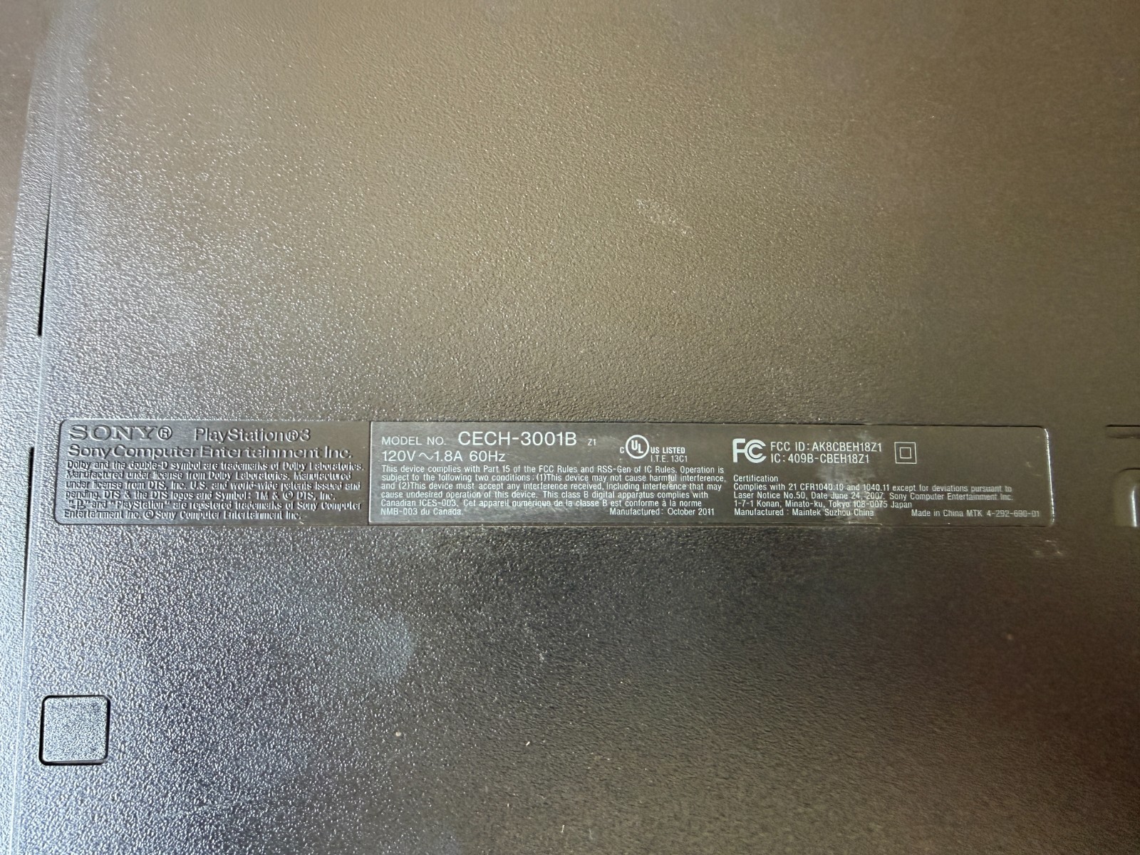 Sony PlayStation 3 PS3 Slim 320GB Console CECH-3001B – AS IS FOR PARTS Powers On