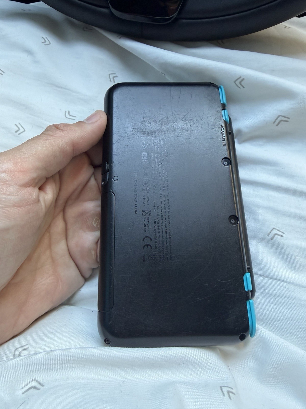 Nintendo New 2DS XL Turquoise Black Console For Parts & Repair DOESNT WORK! READ