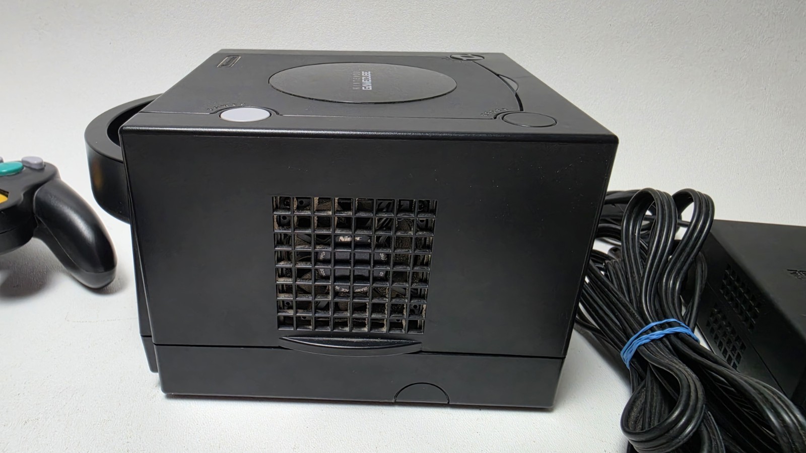 Nintendo GameCube Console DOL-001 Bundle 2 OEM Controllers, AV/Power Digital AV