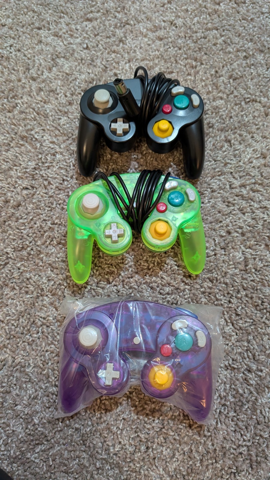 Nintendo GameCube Console DOL-101 Black, Non-OEM Controller Bundle No RCA cable