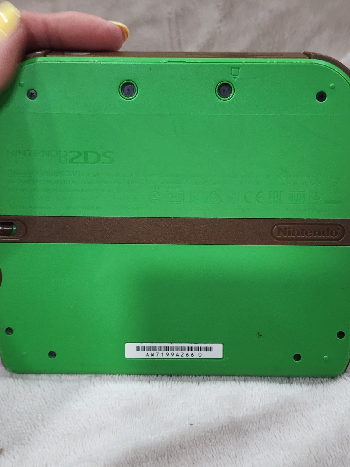 Nintendo 2DS Legend of Zelda Ocarina Time Green Console FTR-001 Missing stylus