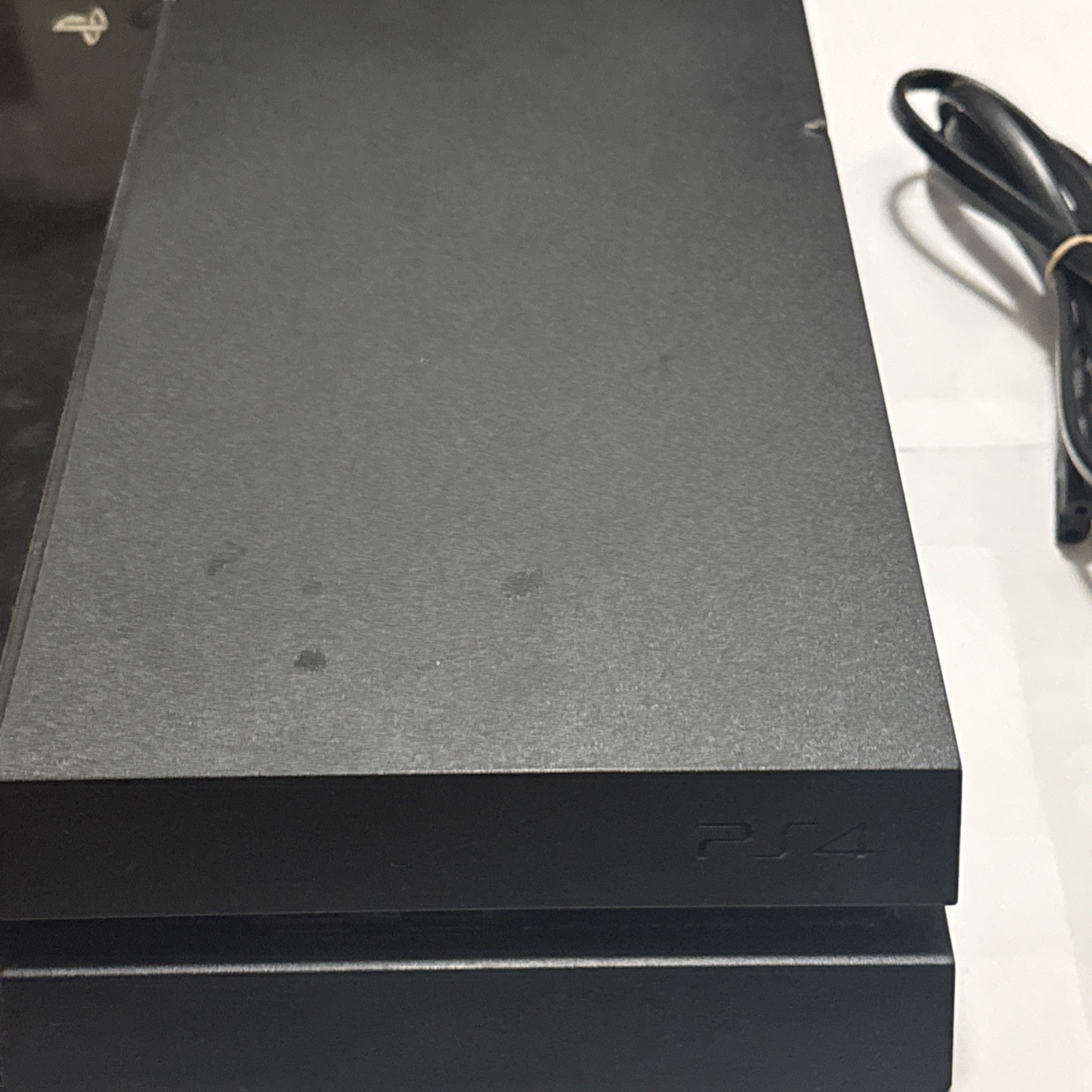 Sony PlayStation 4 PS4 Console Game System CUH-1001A w/ Cords