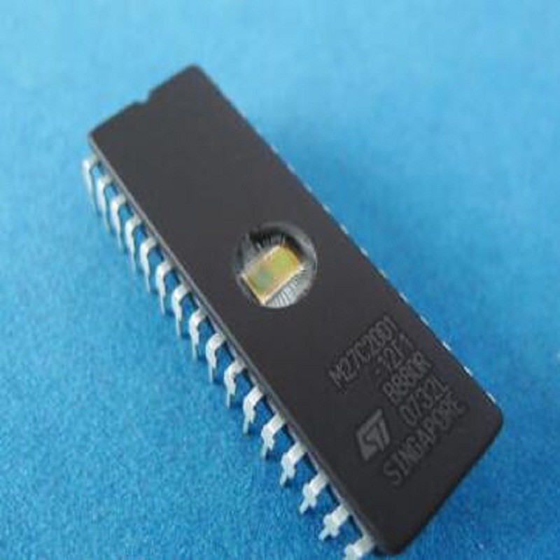 50pcs Original M27C2001-12F1 DIP-32 Mbit 256Kb EPROM