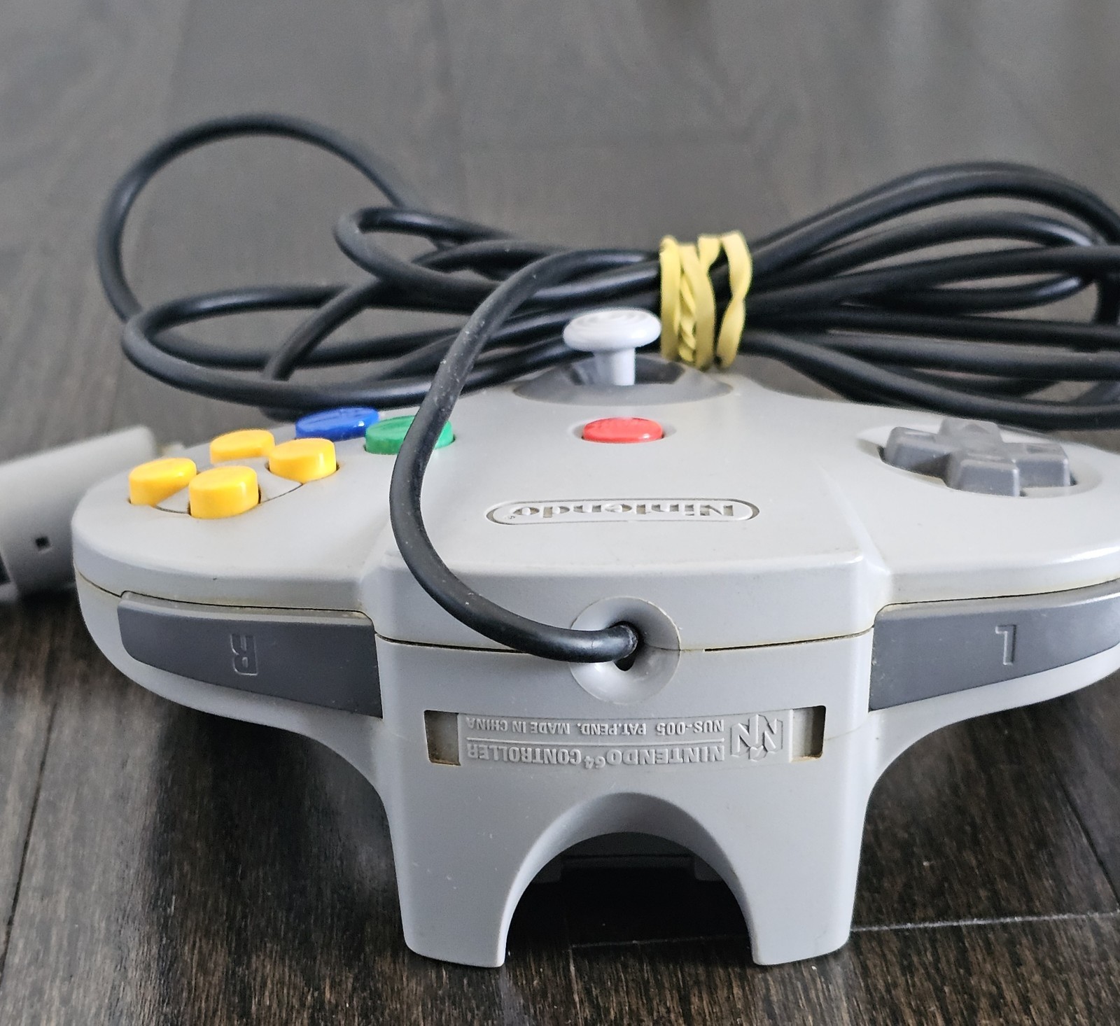 Nintendo 64 Console Bundle w/ OEM Controller and OEM Cords. Tested And Works!