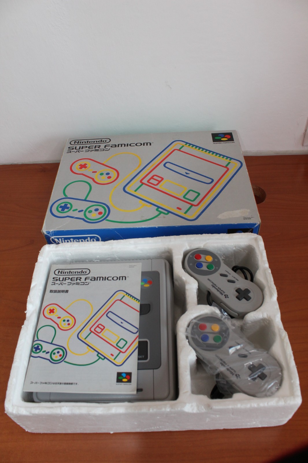 Nintendo Super Famicom CONSOLE – “SUPER LOT”
