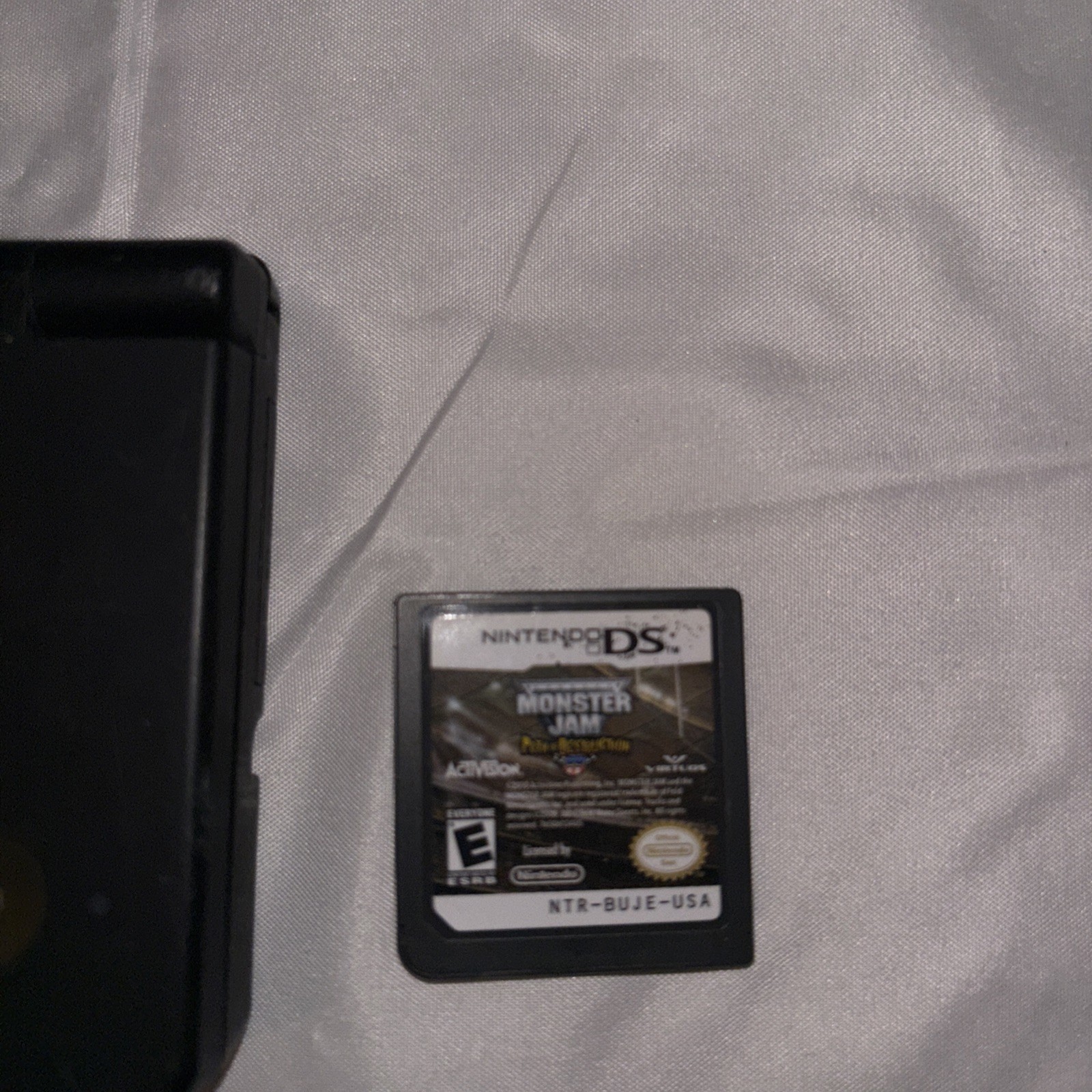 Nintendo DS 2GB Handheld System – Black