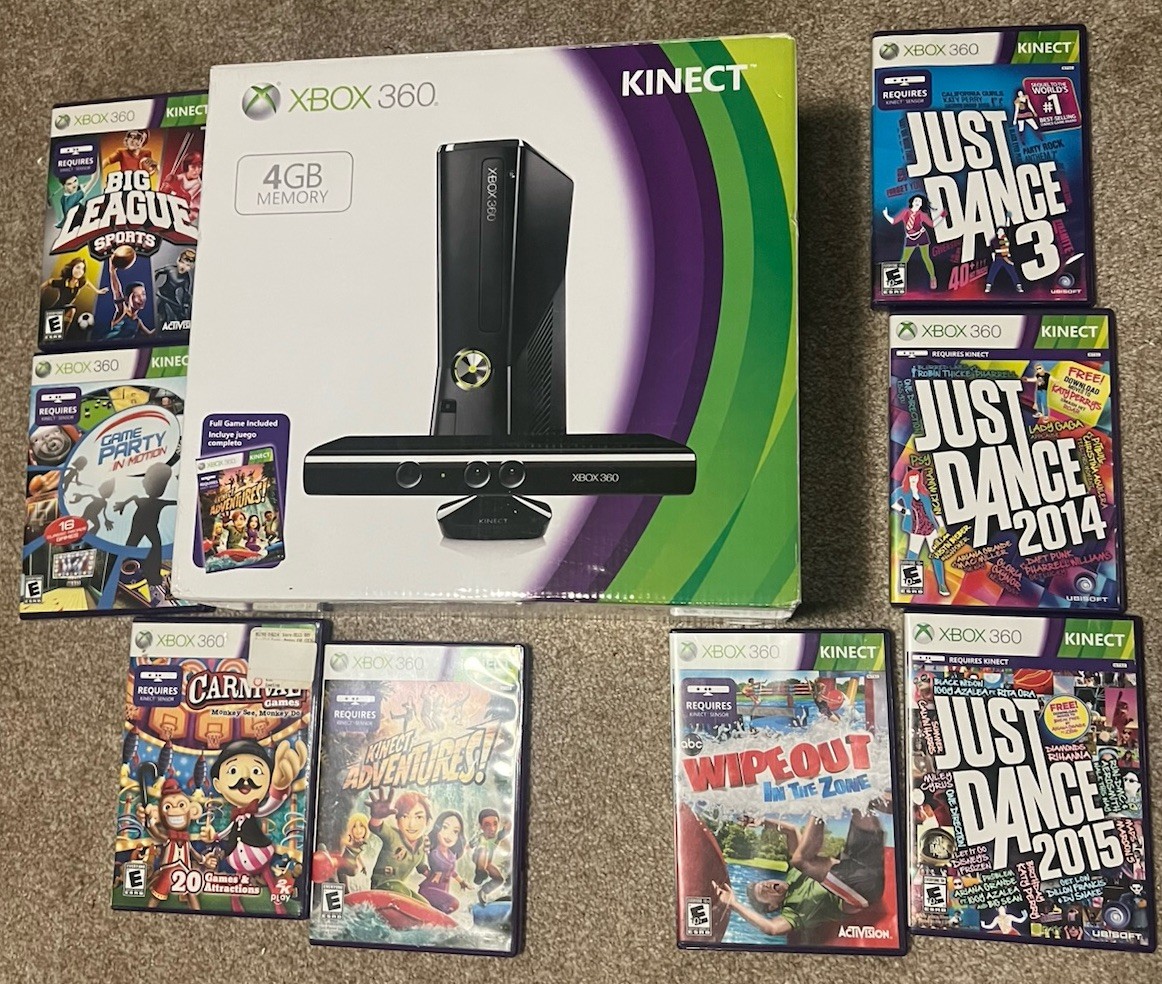 Xbox 360 4GB Console With Kinect Bundle W / Box and 8 Games Clean Tested