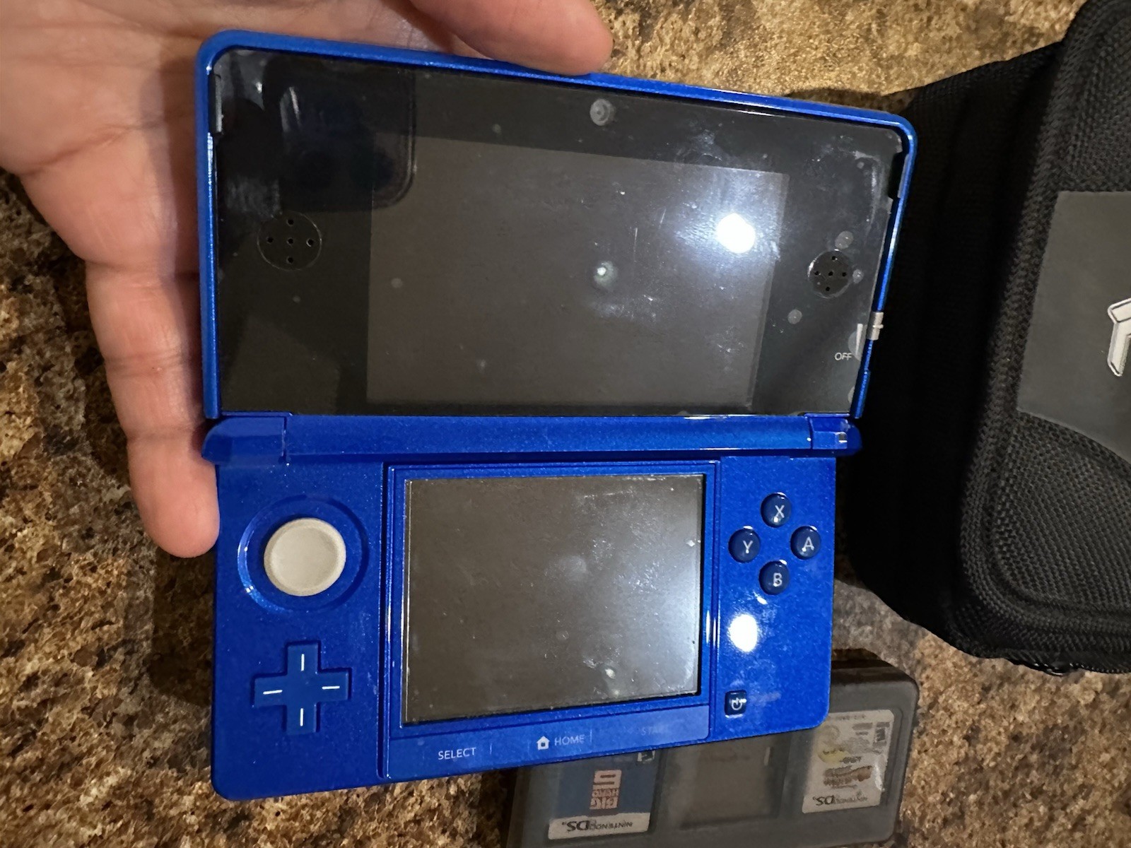 Nintendo 3DS Cobalt Blue Console English Excellent -No Charger- With 6 Games