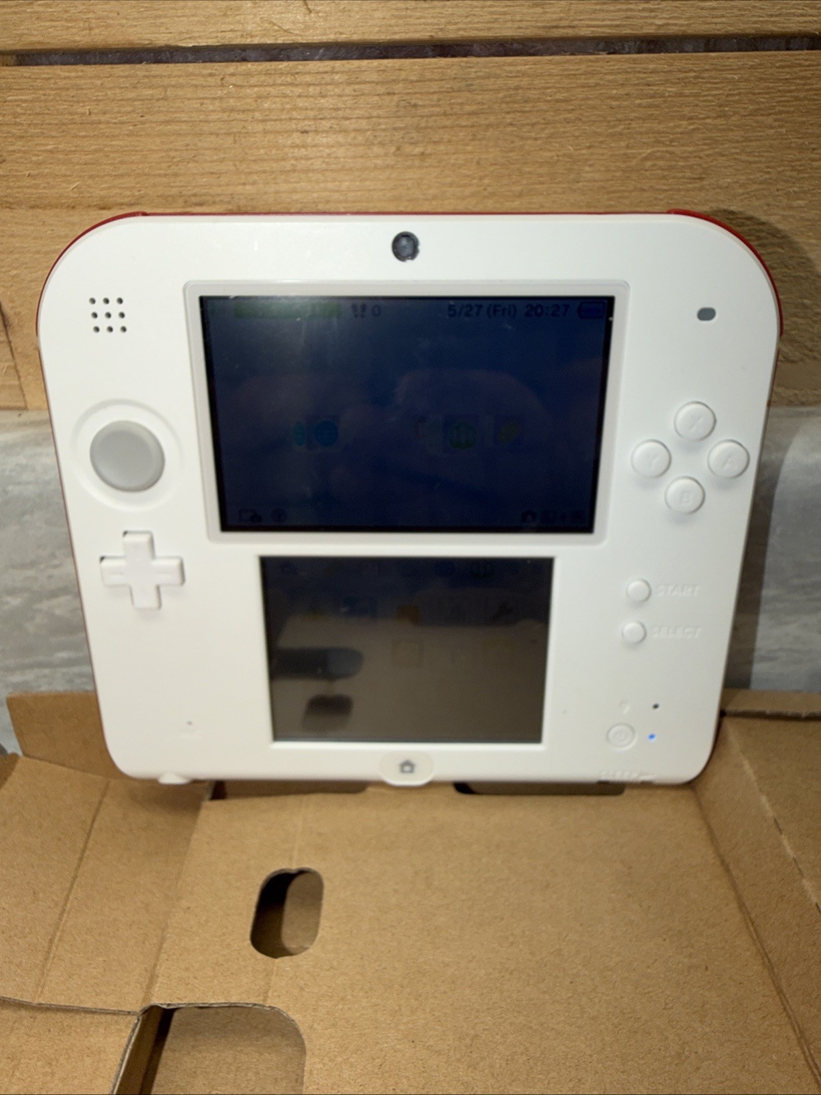 Nintendo 2DS Scarlet Red White Super Mario Bros. 2 Console FTR-001 Complete CIB
