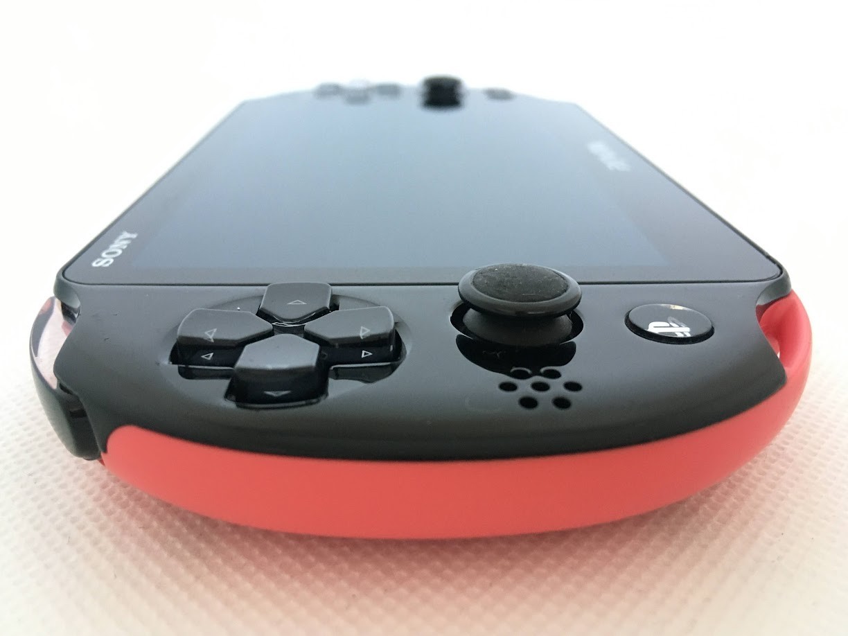 [Read/Exc] Sony PS Vita Pink/Black PCH-2000 ZA15 Slim Console Wi-fi w/Box