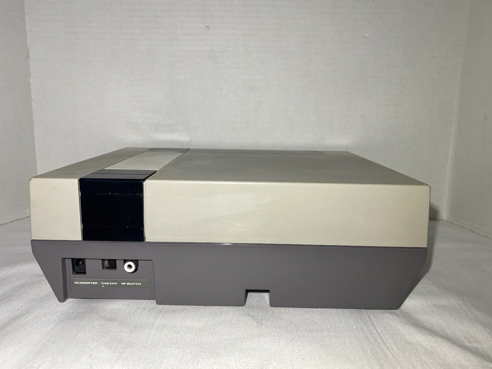 Nintendo NES console only (NES-001) – Tested/works