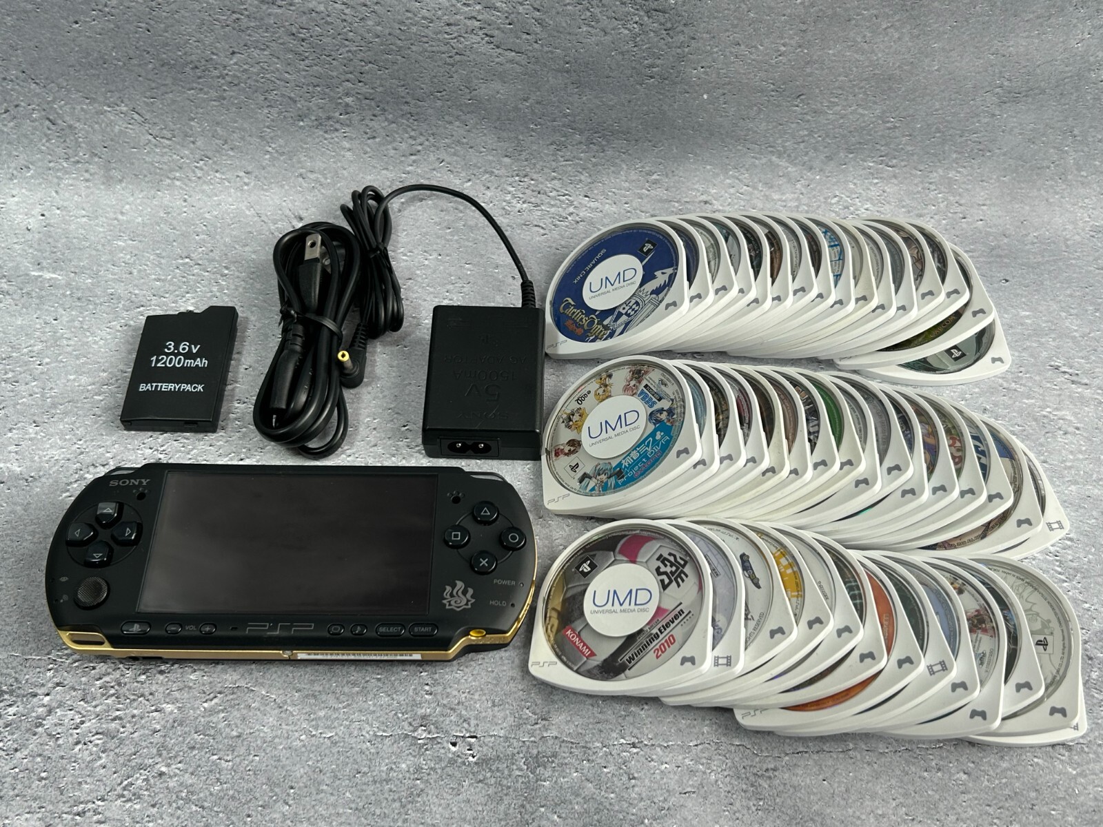 Sony PSP-3000 Console / battery＋charger＋memory stick random 3 games from US