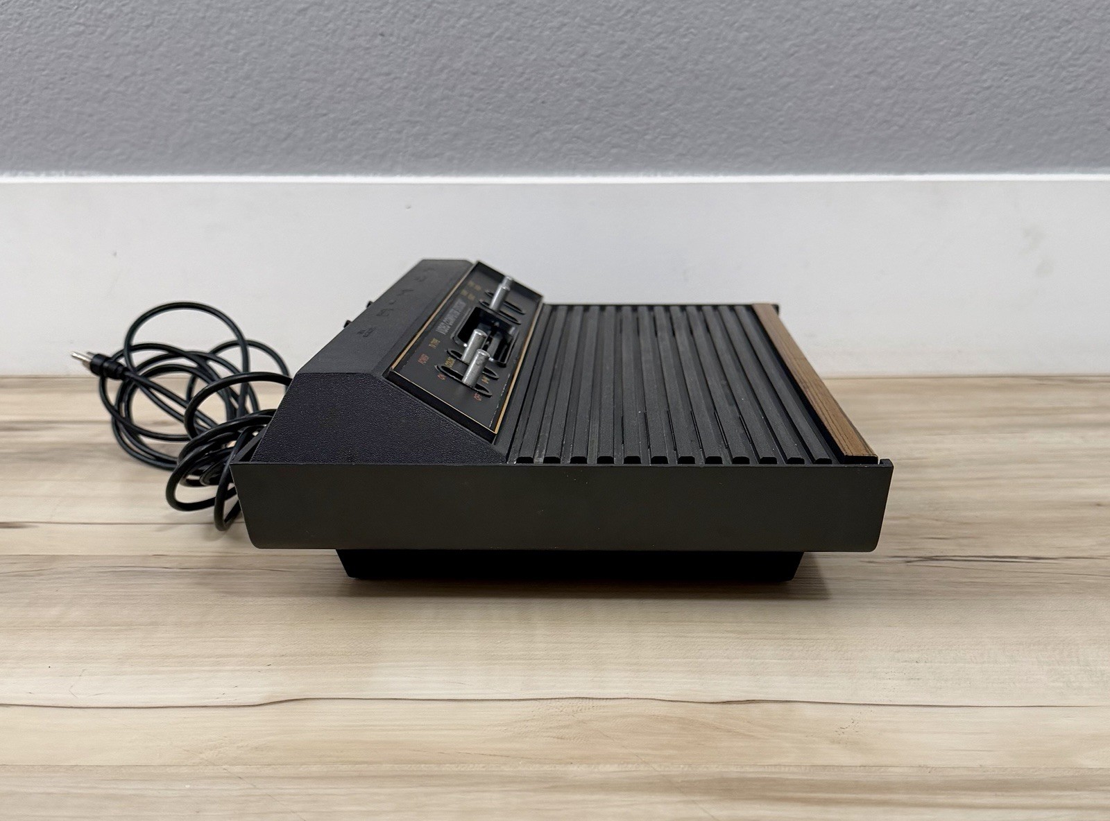 Atari 2600 4-Switch Woodgrain Console W/ 7-Games + Joystick – Tested