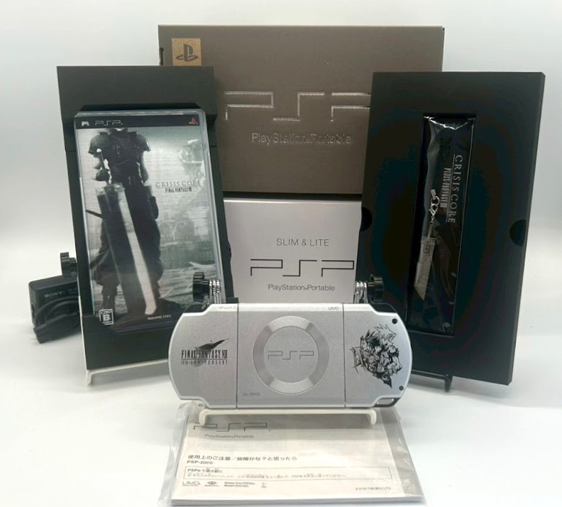 PSP 2000 Crisis Core Final Fantasy 7 FF7 10th Anniv. Limited W/ Box Japan #517