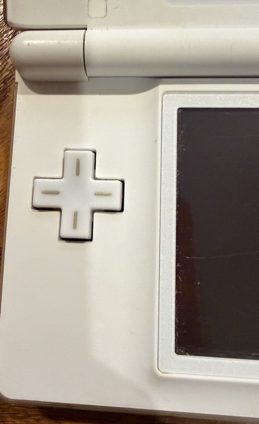 Nintendo DS Lite Console USG-001 w/ Hard Case Polar White No Charger Works