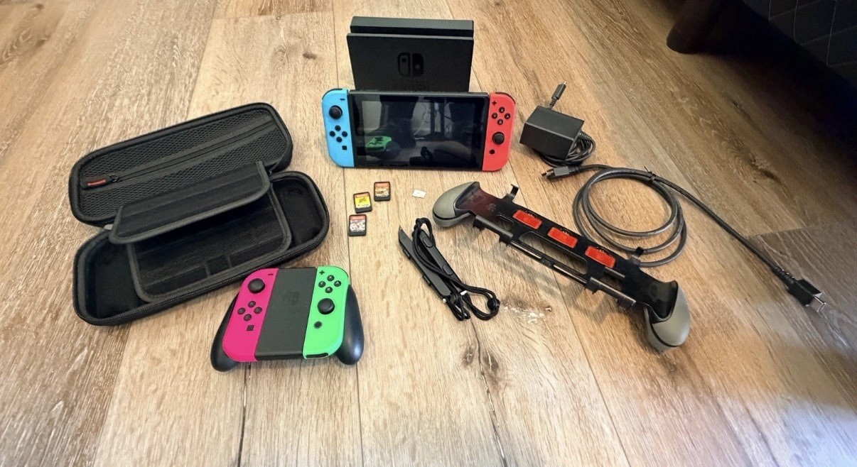 Nintendo Switch HAC-001(-01) v2 Console w/ 3 games & 64gb Zelda microSd