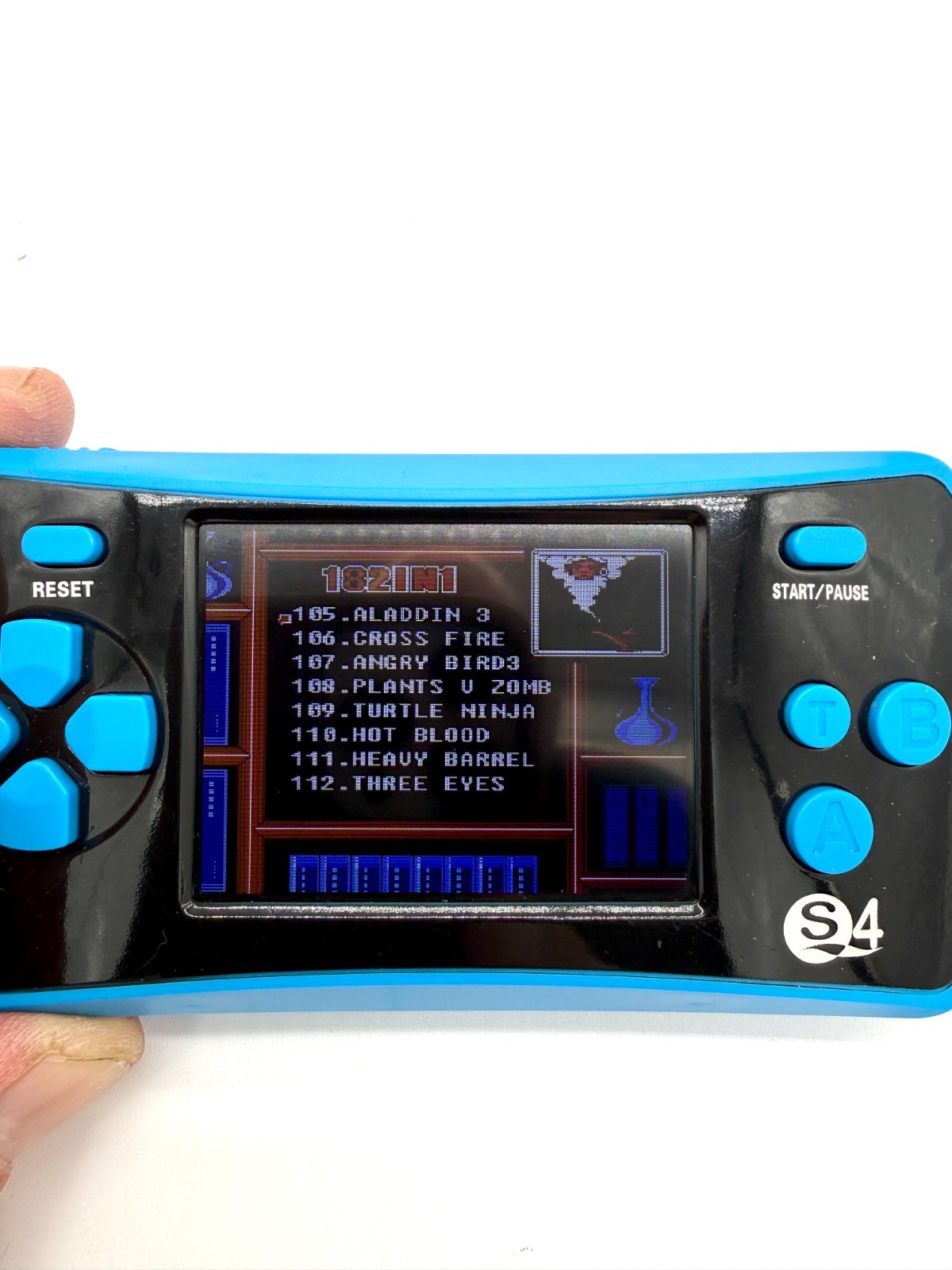 Handheld Game Console 182 Built-in Classic 8-Bit Games 2.5″ LCD Screen