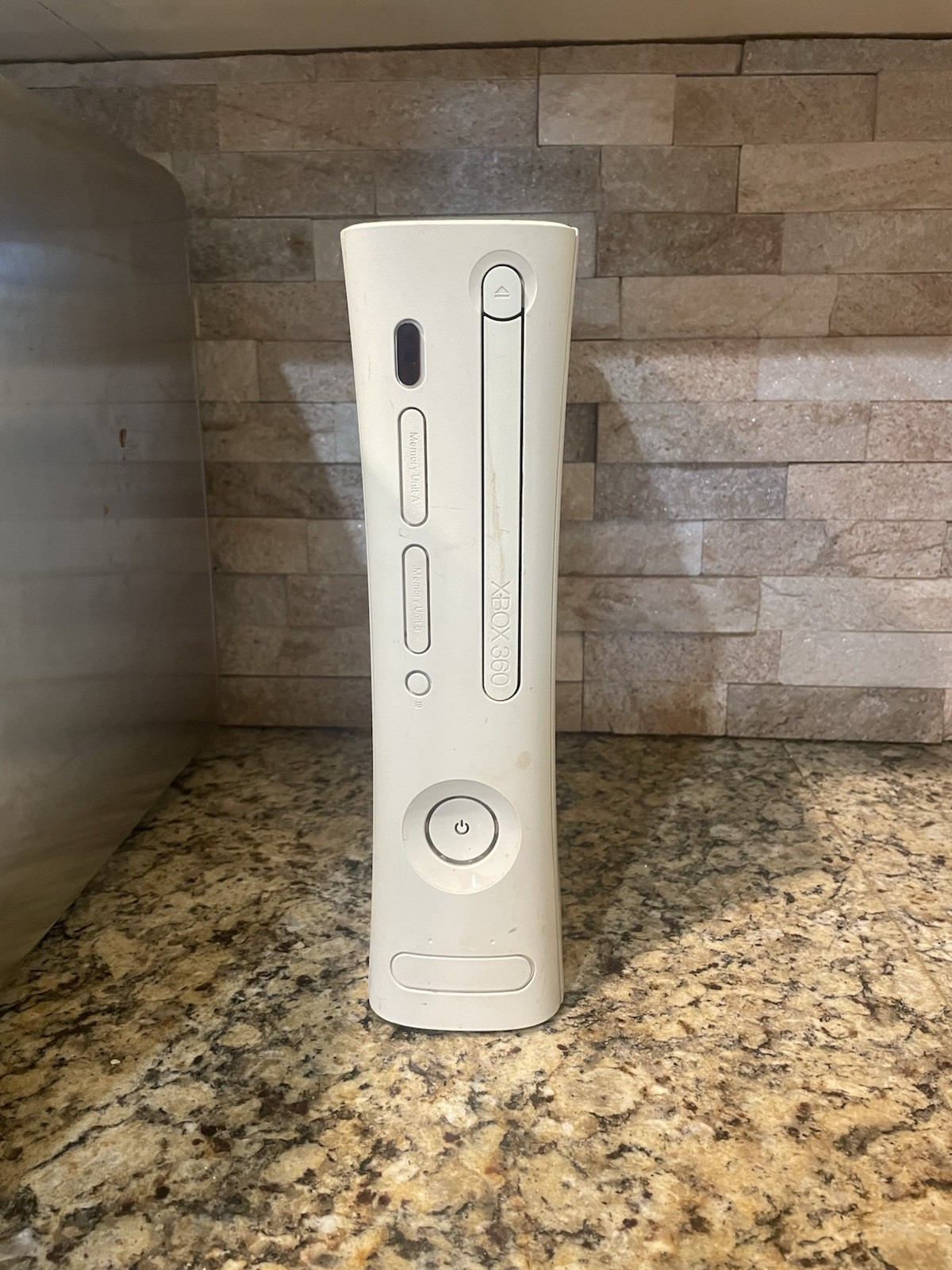 Microsoft Xbox 360 Console White/Gray 20GB HDD HDMI 1080p NTSC-U/C Power Supply