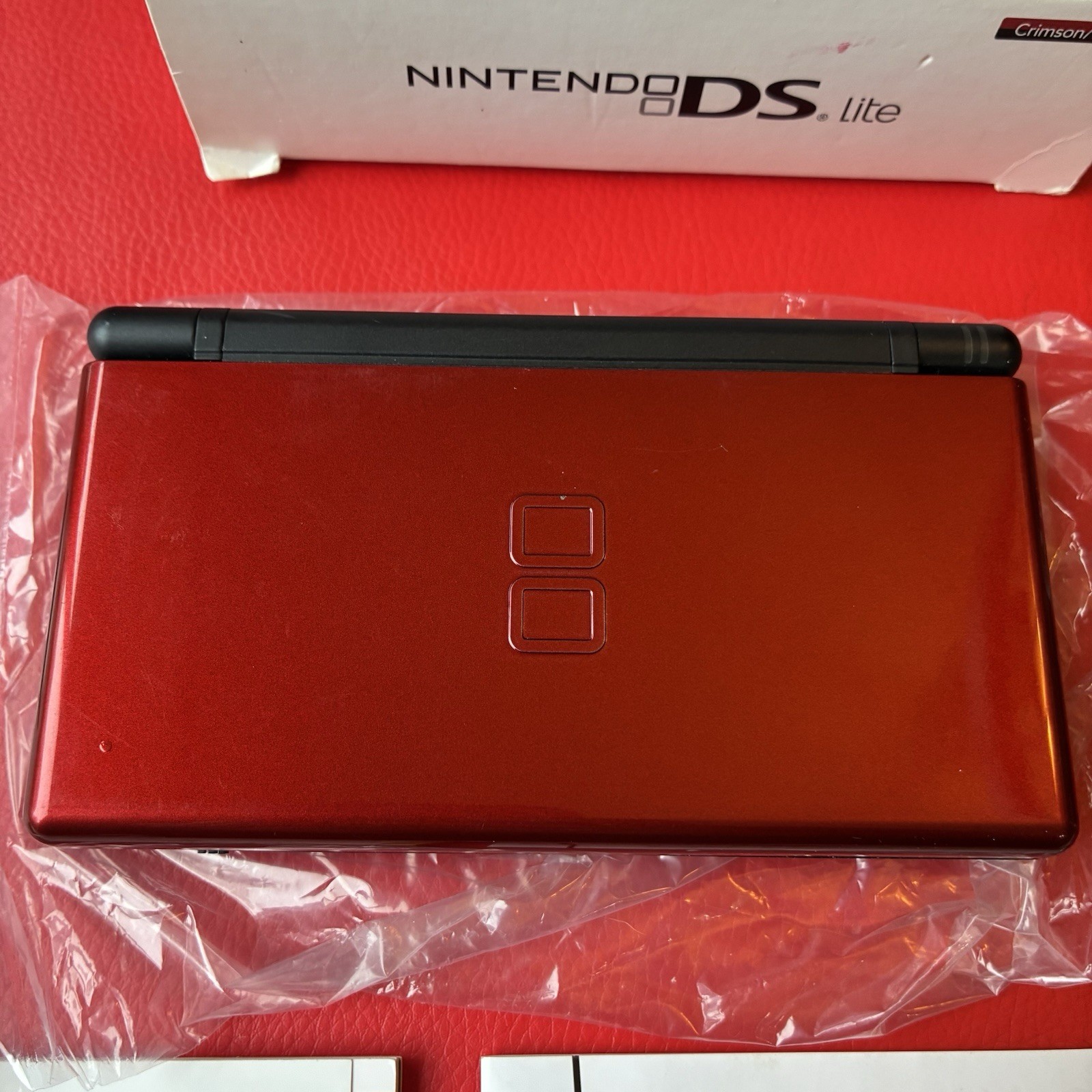 Nintendo DS Lite (Crimson Red/Black) CIB – Complete In Box w/ New Super Mario DS