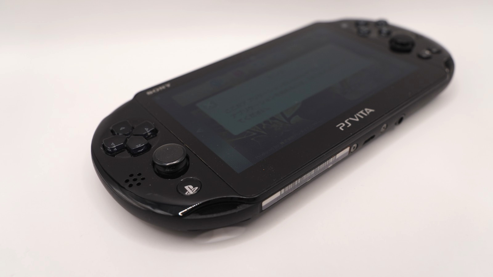 Sony PS Vita Slim PCH-2000 Black + 4 Games + 8GB Memory Card Tested Japan