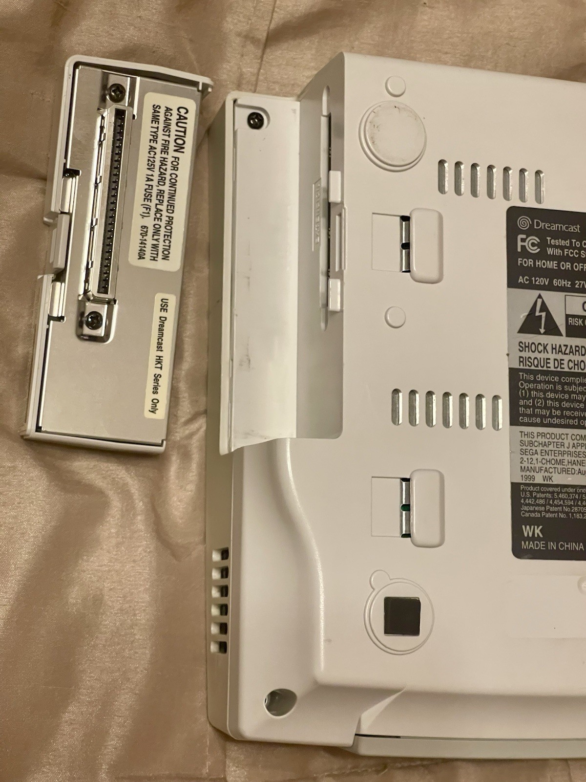 Sega Dreamcast Console Only FOR PARTS OR REPAIR (no Controller Panel)