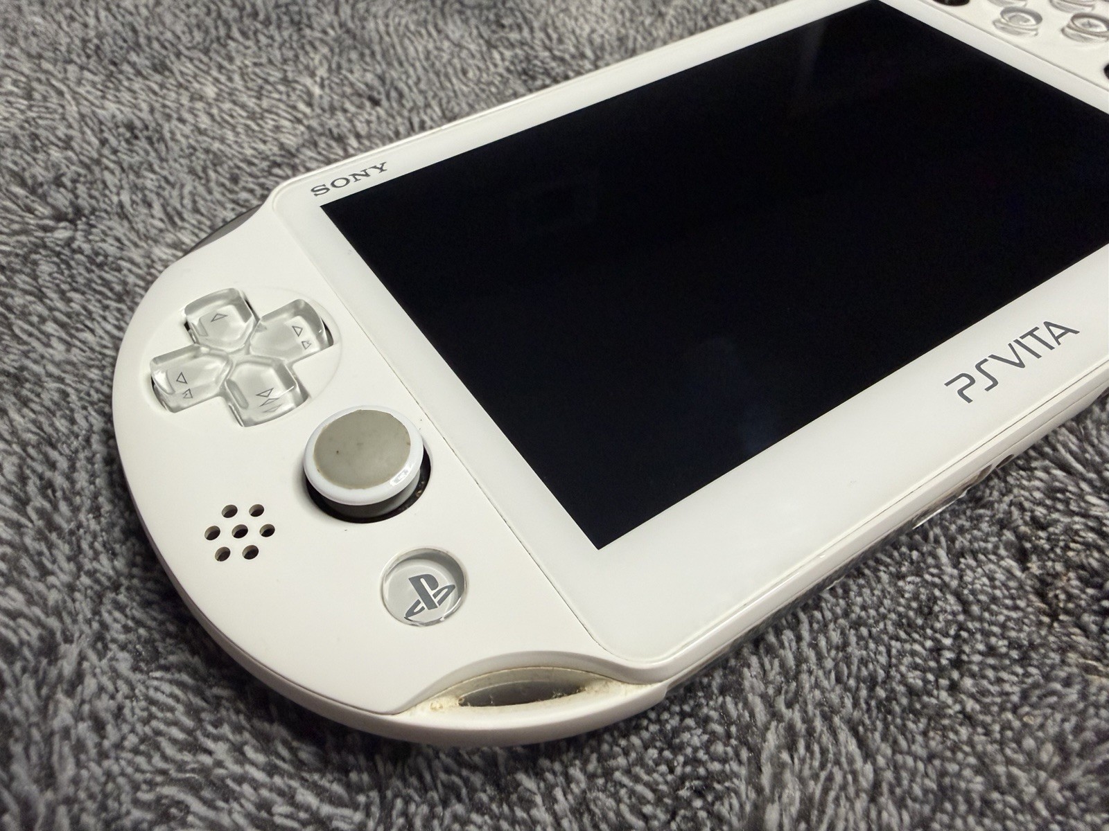 Sony PS Vita PCH-2000 ZA12 White Handheld System Wi-Fi 1GB NTSC-J CIB