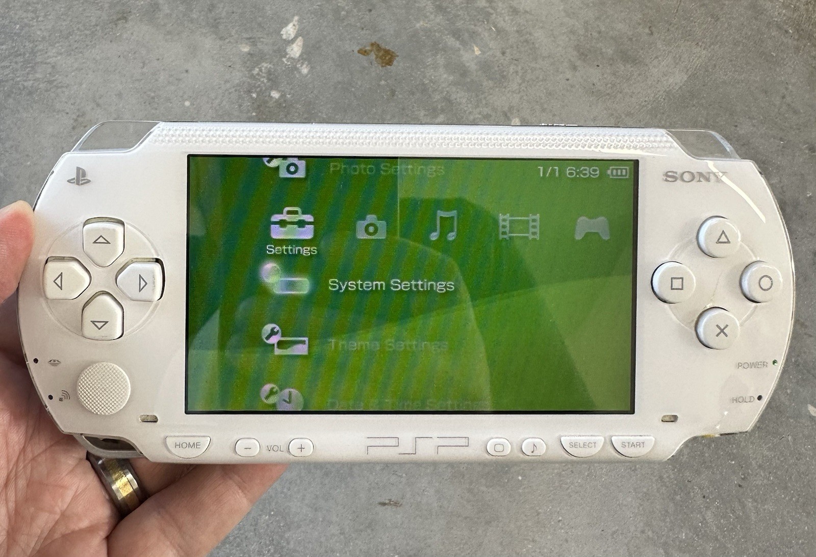 Sony PSP 1000 Ceramic White Console Region Free JP + new battery, charger