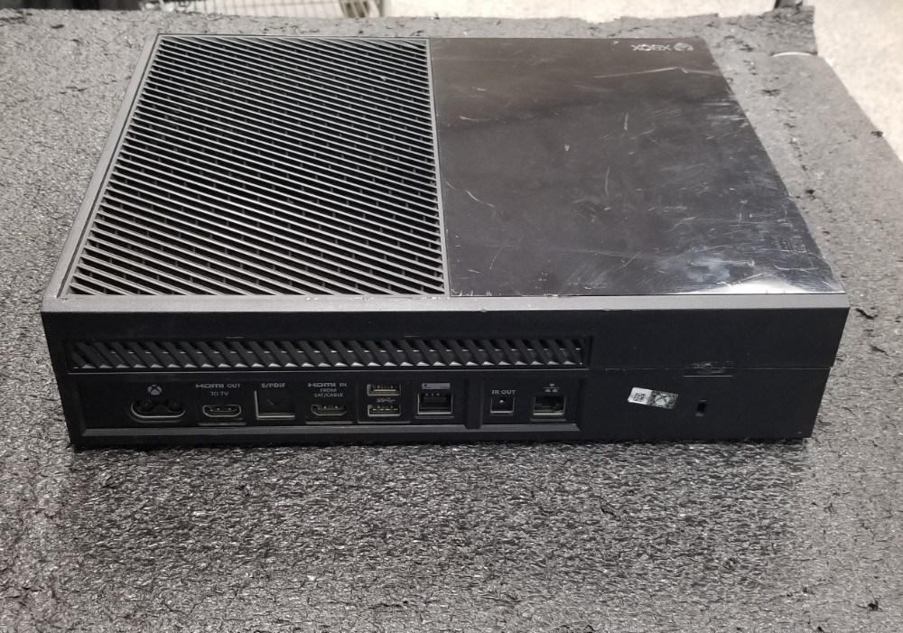 Microsoft Black Xbox One : 1540 : 500GB : Tested & Works
