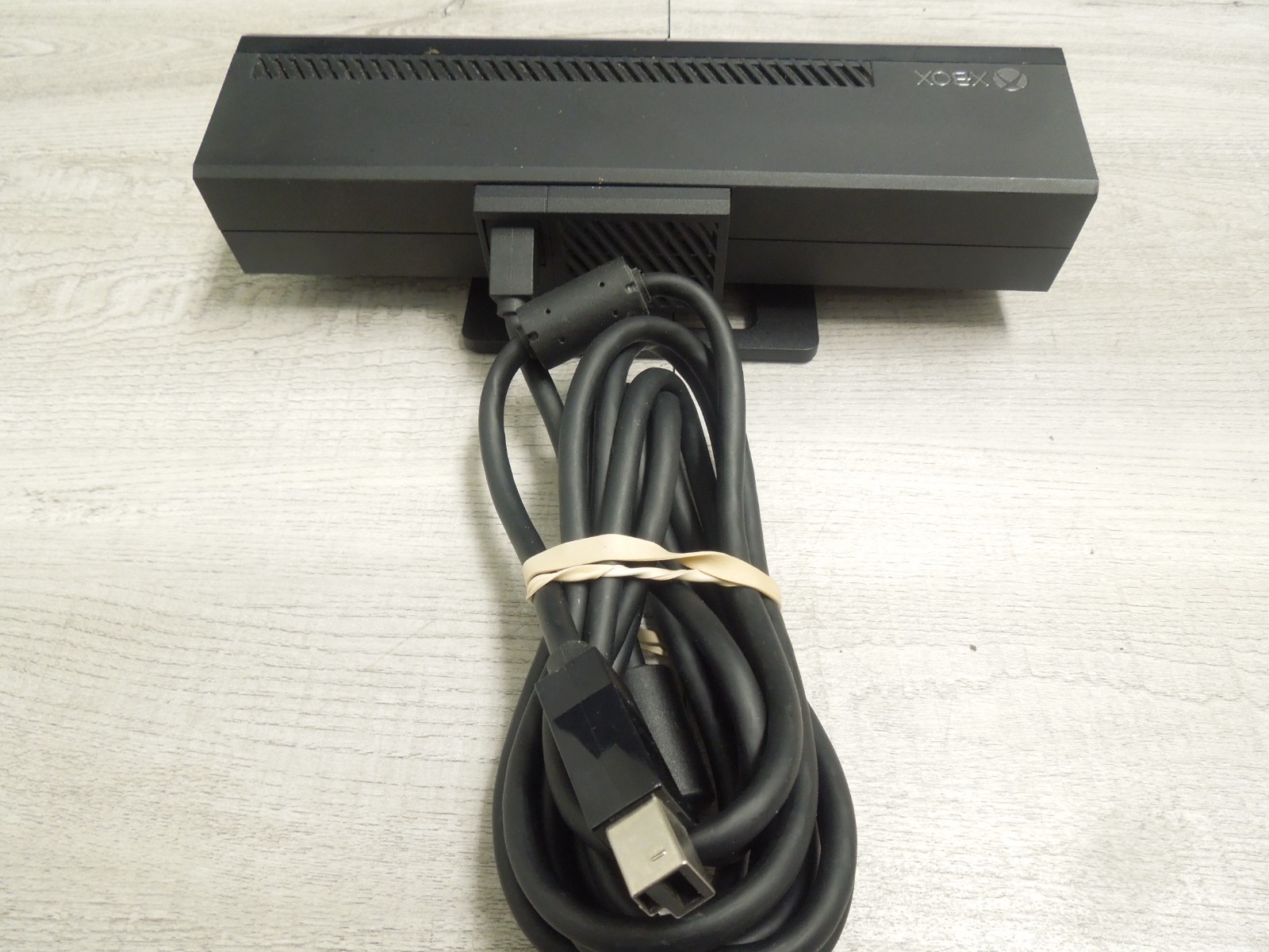 Microsoft Xbox One Black 1540 Console w/ Kinect 500GB Video Game System Console