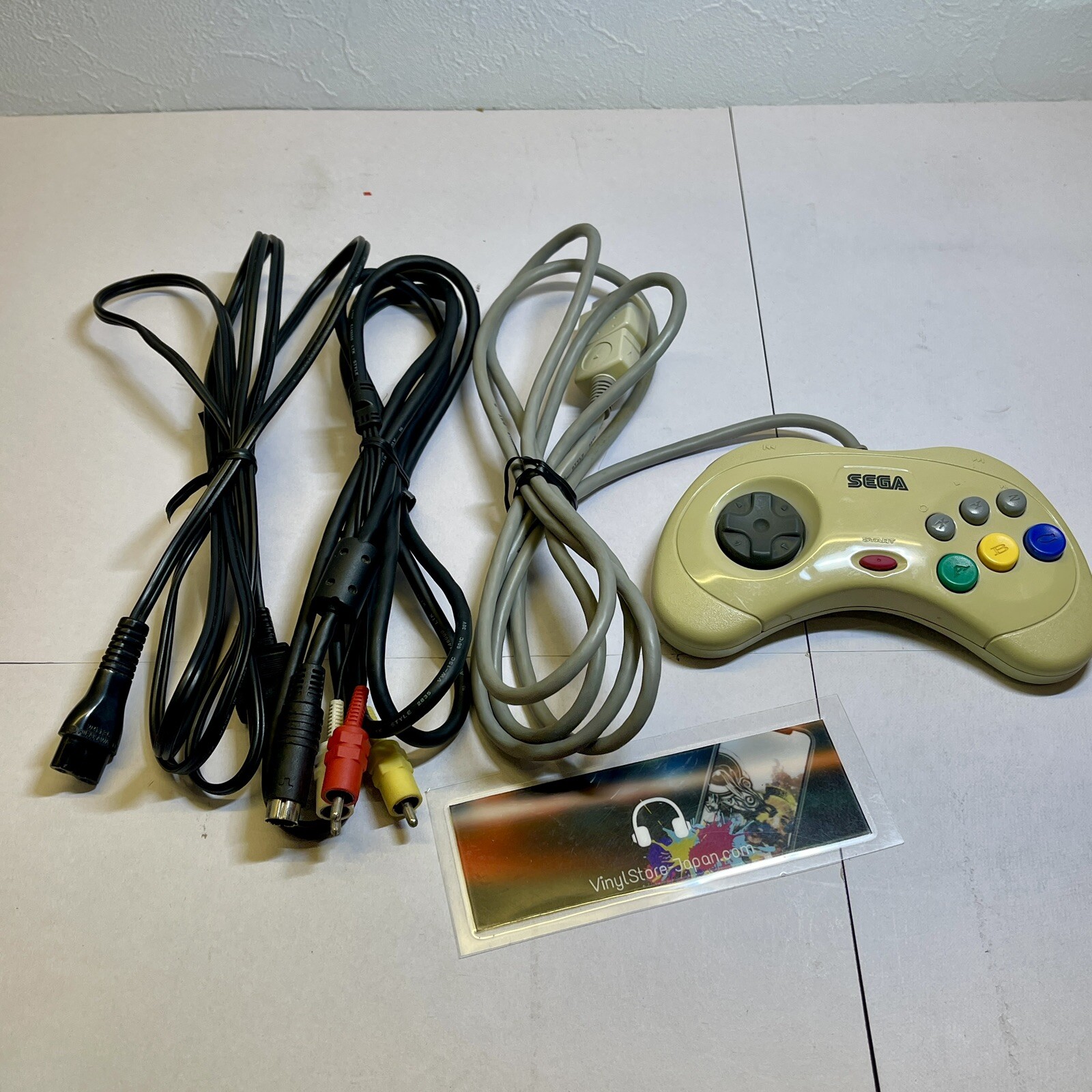 Boxed SEGA SATURN CONSOLE SET HST-0019 White w/2games Japan Used VG+/EX