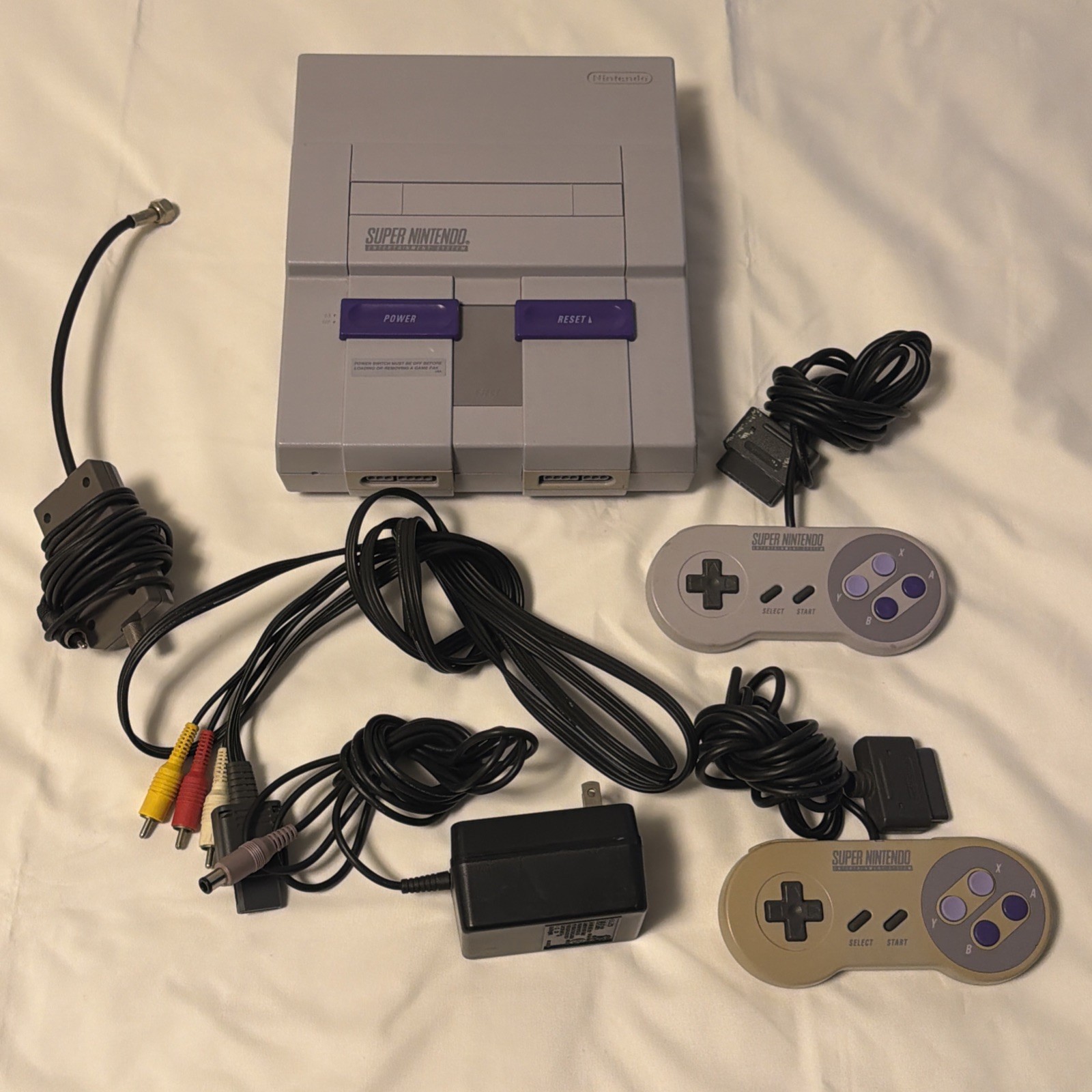 Super Nintendo SNES Console – Tested Working Cords Controllers