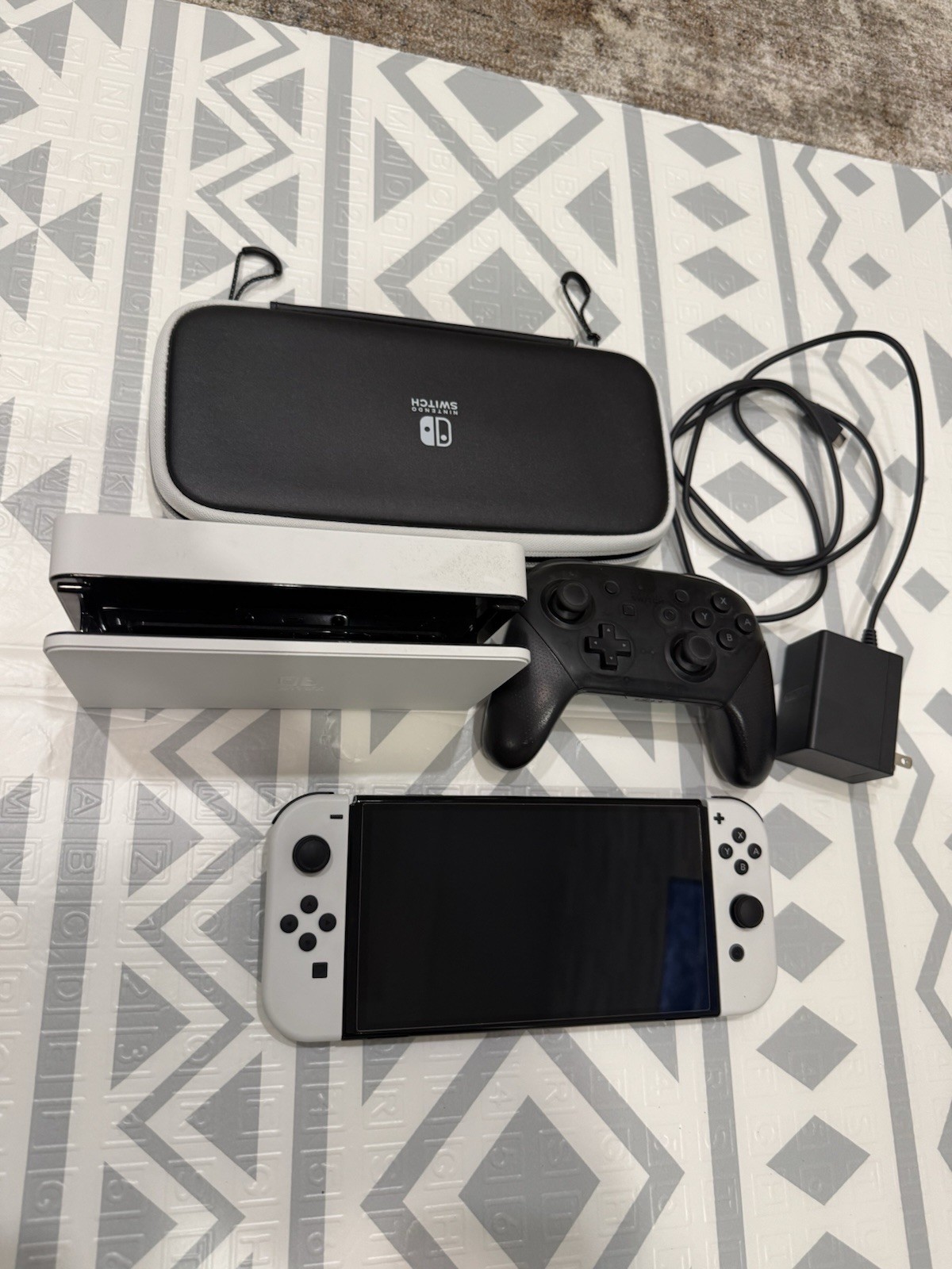 Nintendo Switch OLED – White