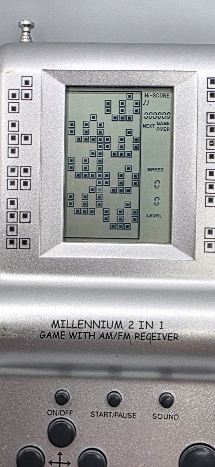 Vintage Millennium 2 In 1 Game With AM/ FM Receiver Handheld T1