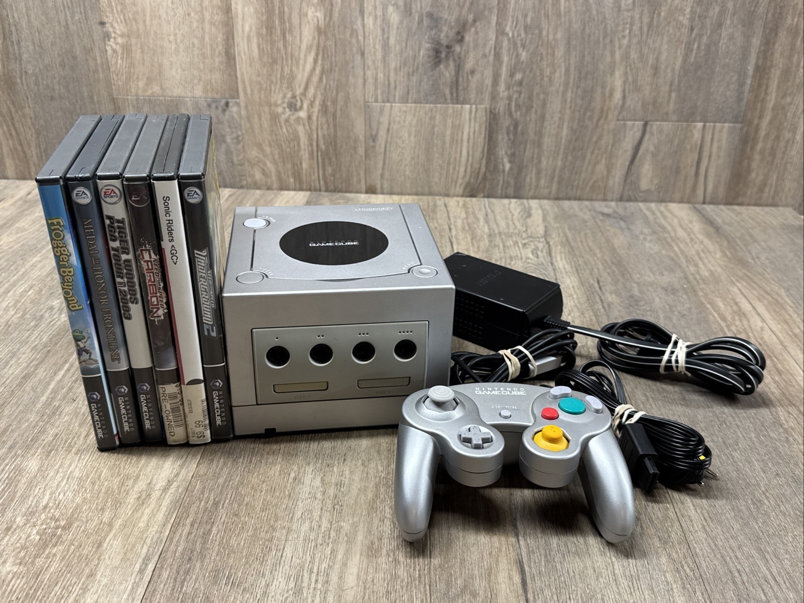 Nintendo GameCube Platinum Silver DOL-001(USA) Console W/ Games