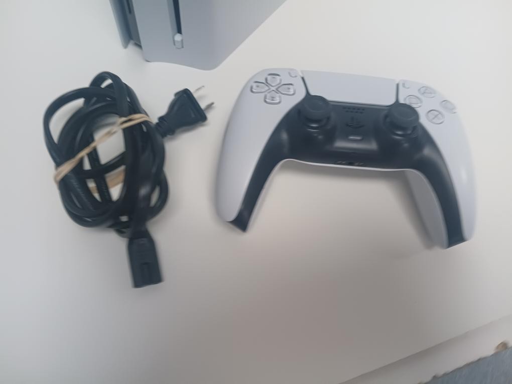 SONY PLAYSTATION 5 SYSTEM SLIM CFI-2015 IOB (P08036684)