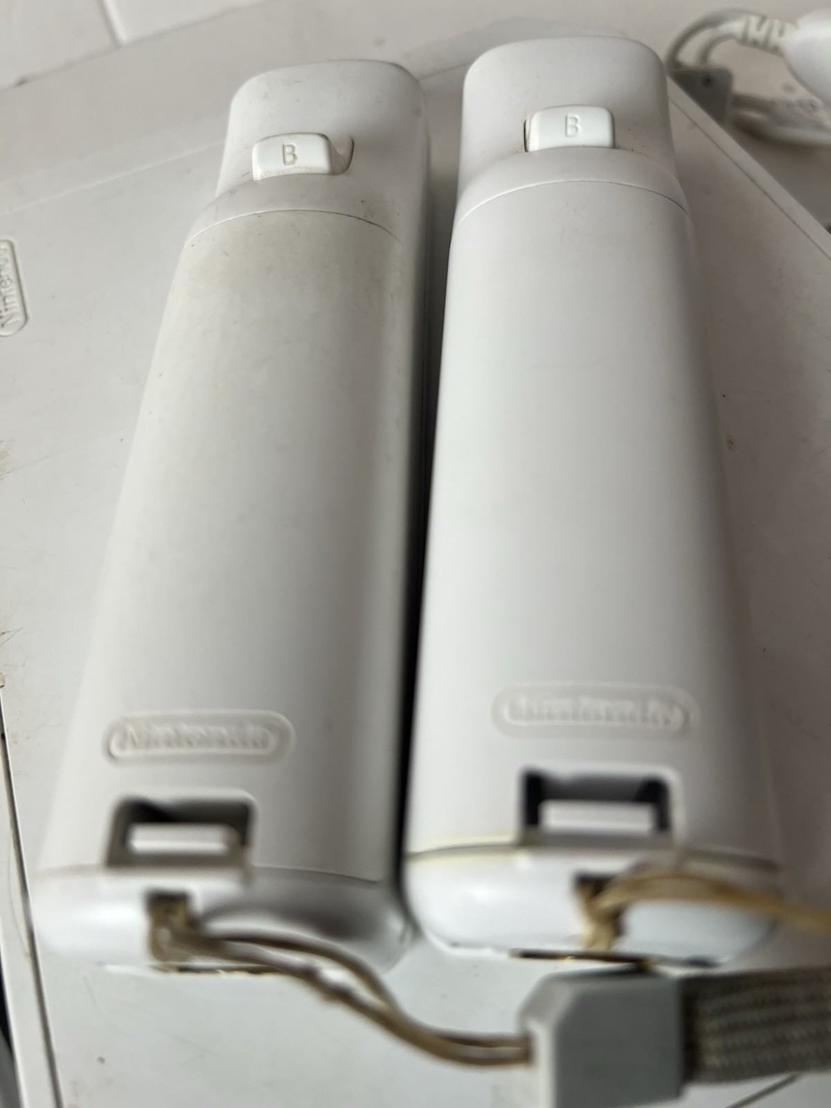 Wii Sports Nintendo Wii Console Bundle 2 Remotes 2 Nunchuks OEM Cords Tested